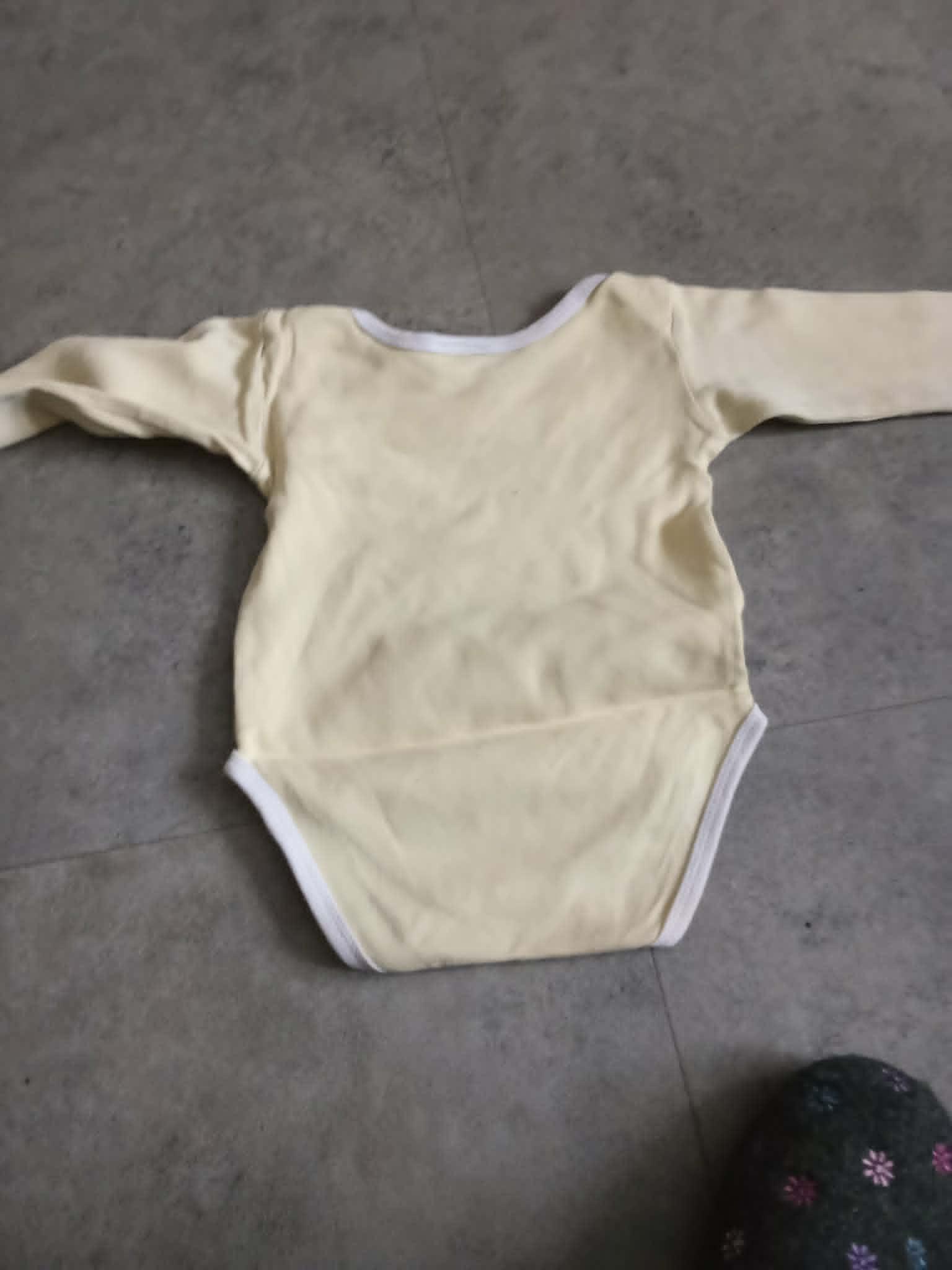 troc de troc body jaune 1 an je suis trop top image 1