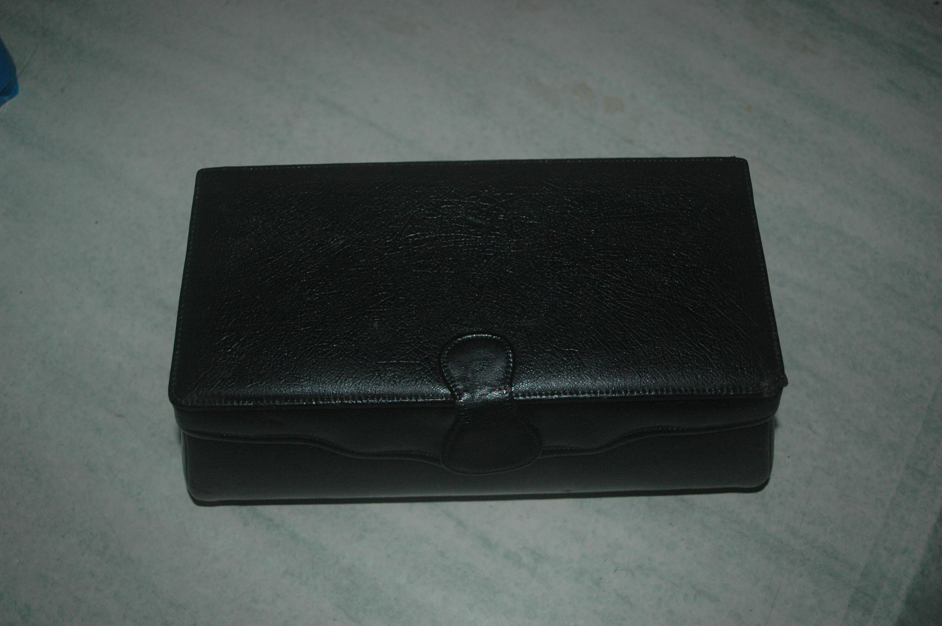 troc de troc coffret a bijoux en simili image 0