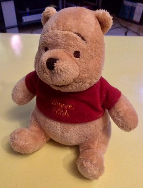 troc de troc peluche disney winnie l'ourson - 18 cm image 0