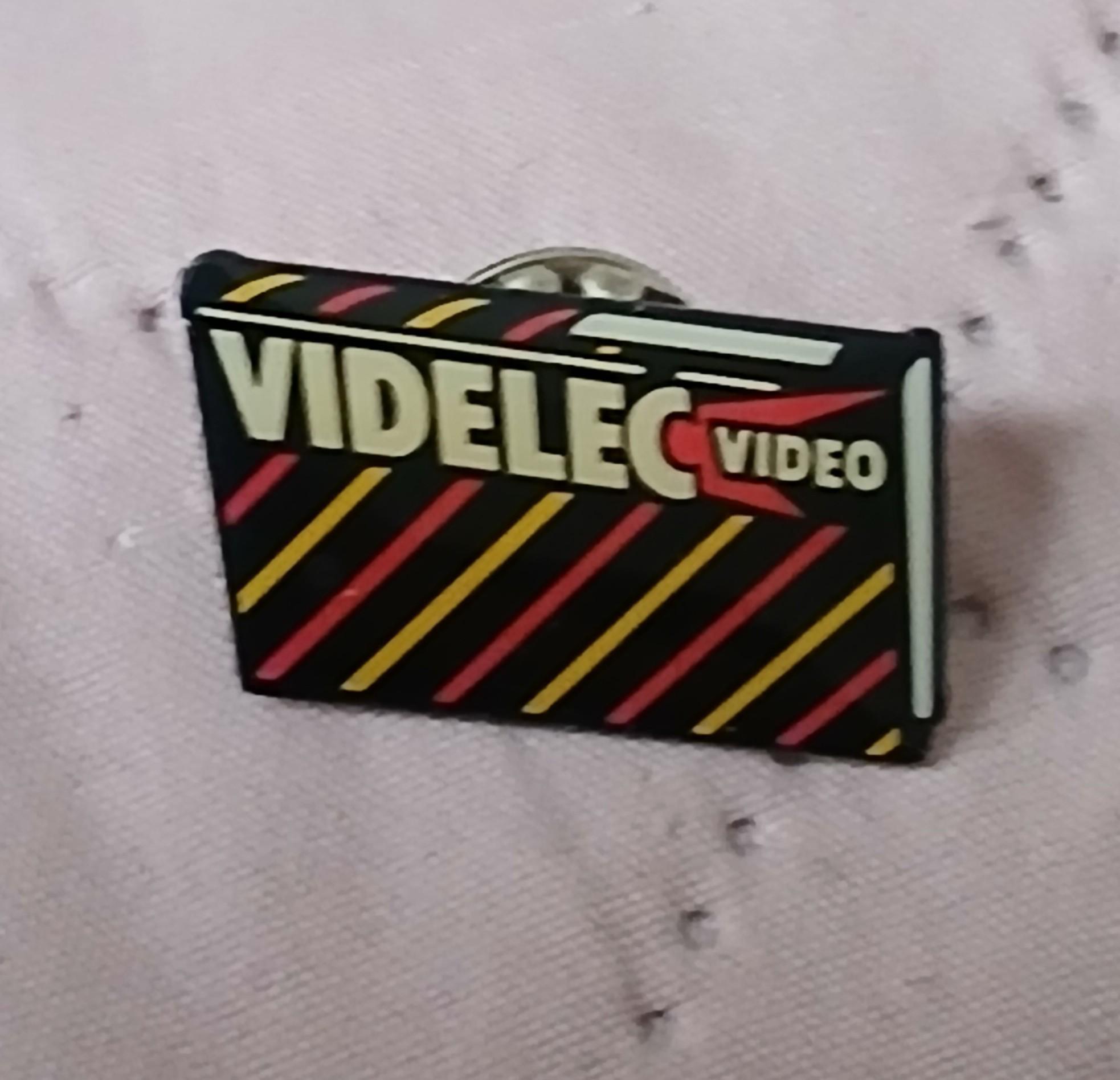 troc de troc un pins image 1