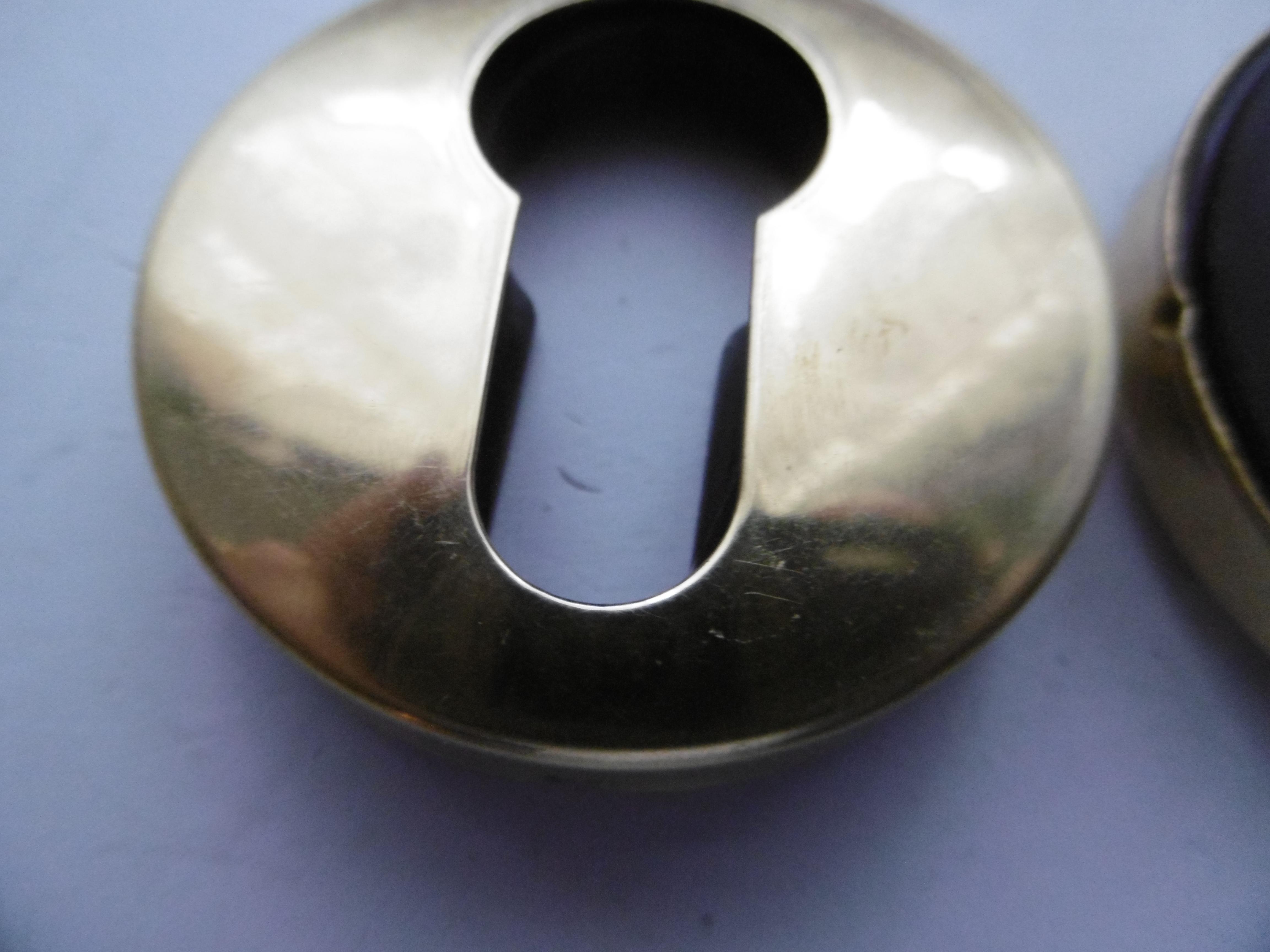 troc de troc enjoliveur de poignee de porte n°2 image 0