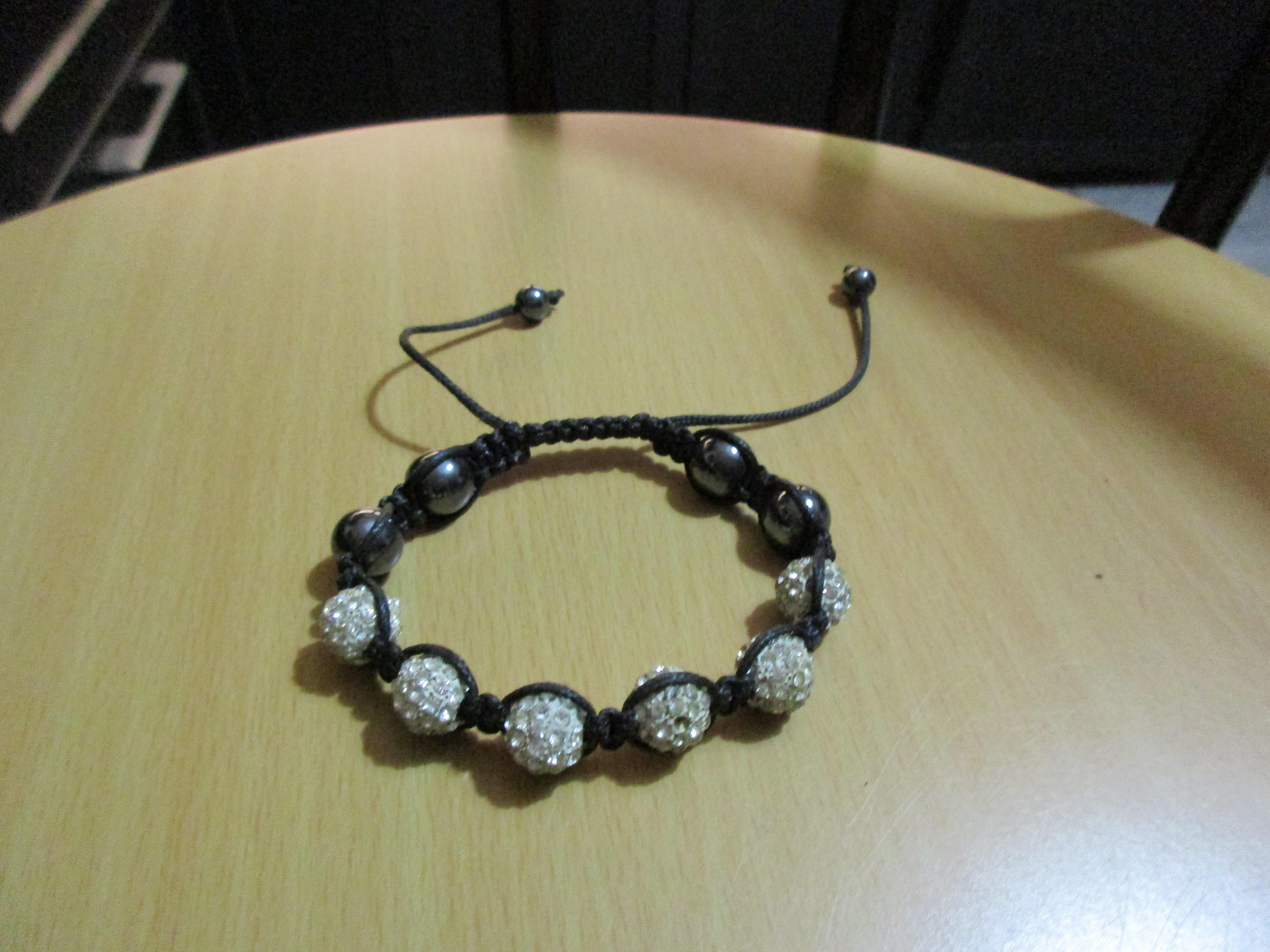 troc de troc réservé,bracelet shamballa tbé image 0