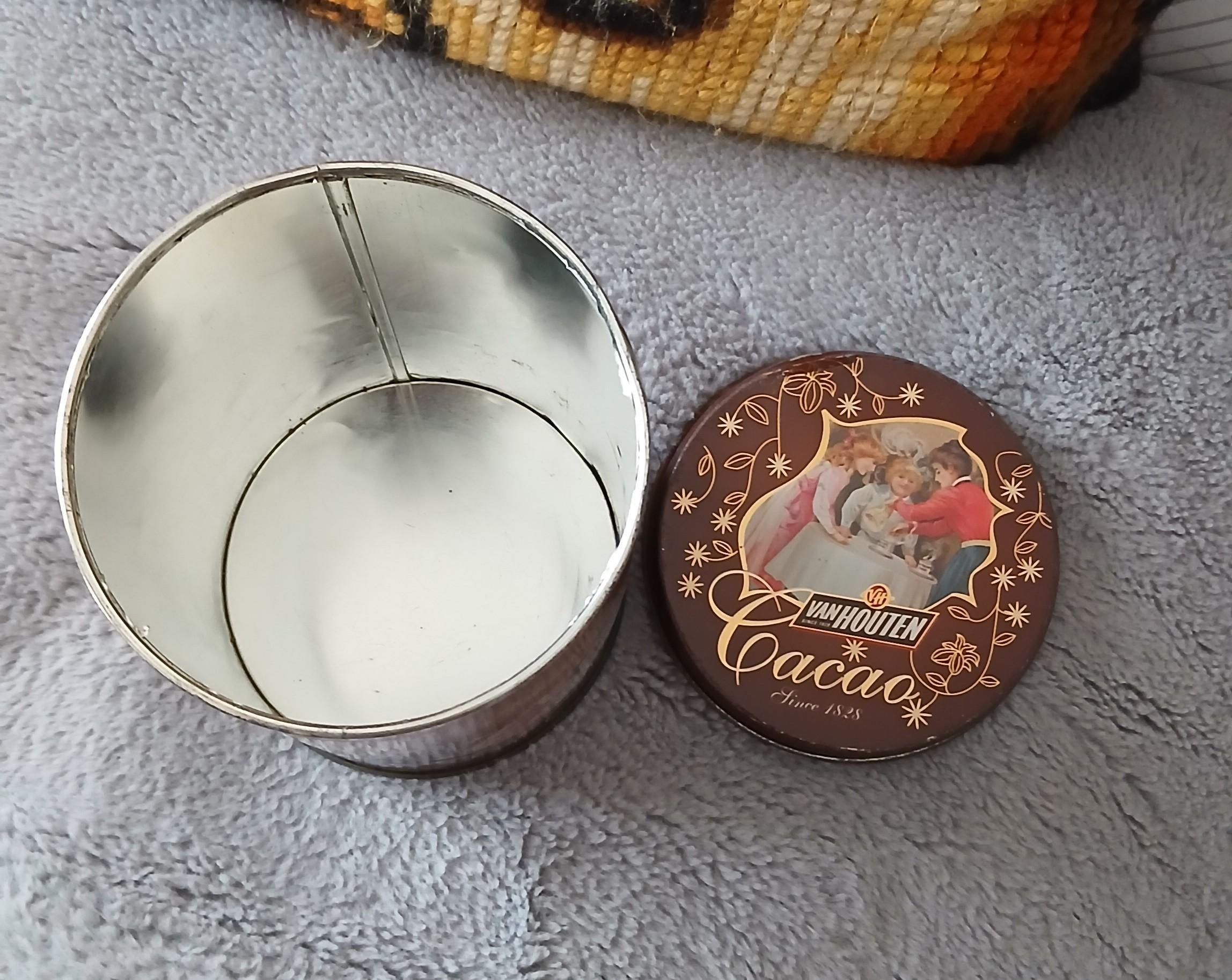 troc de troc une boîte en fer image 1
