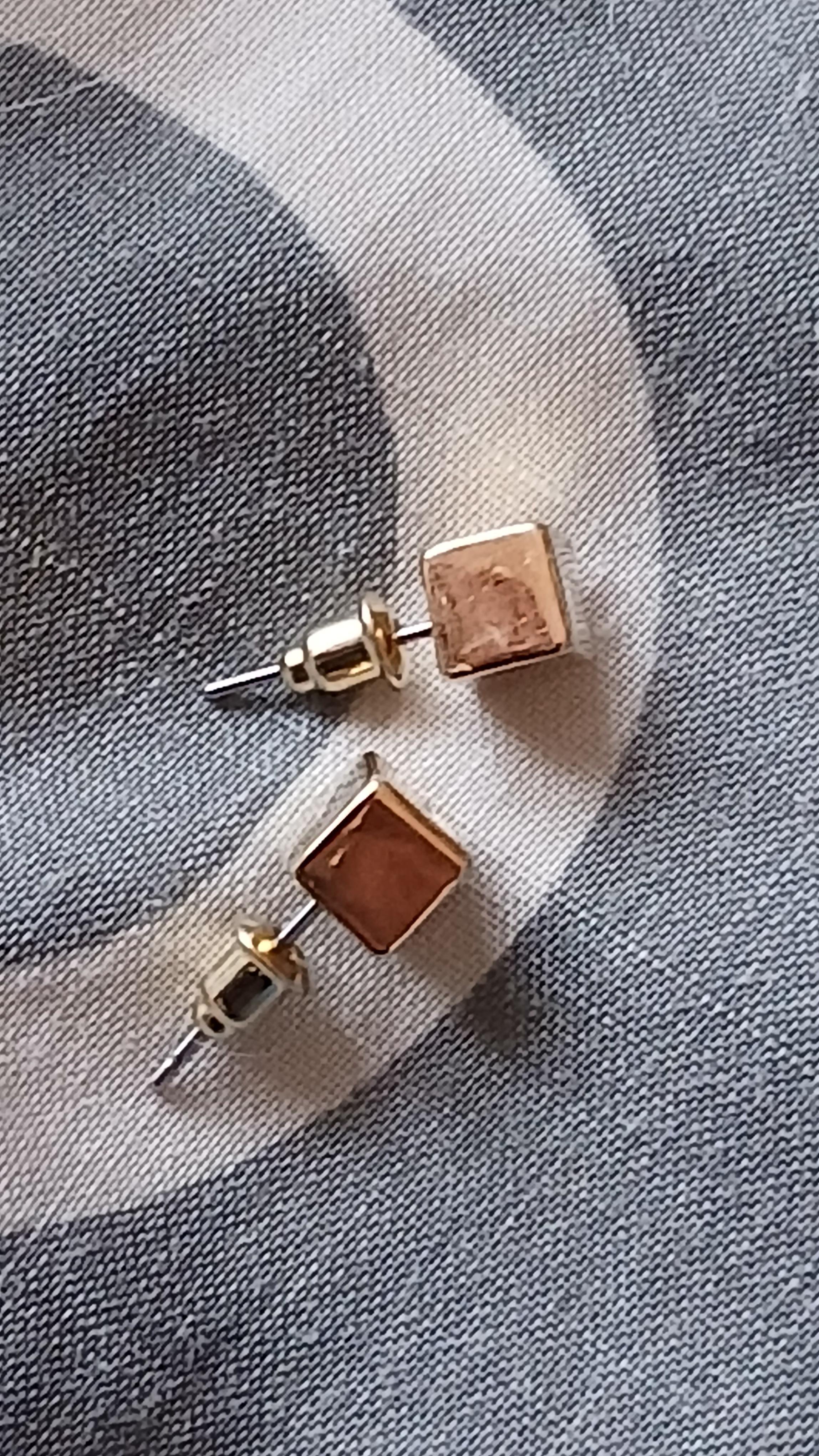 troc de troc une paire de boucle d oreille image 1