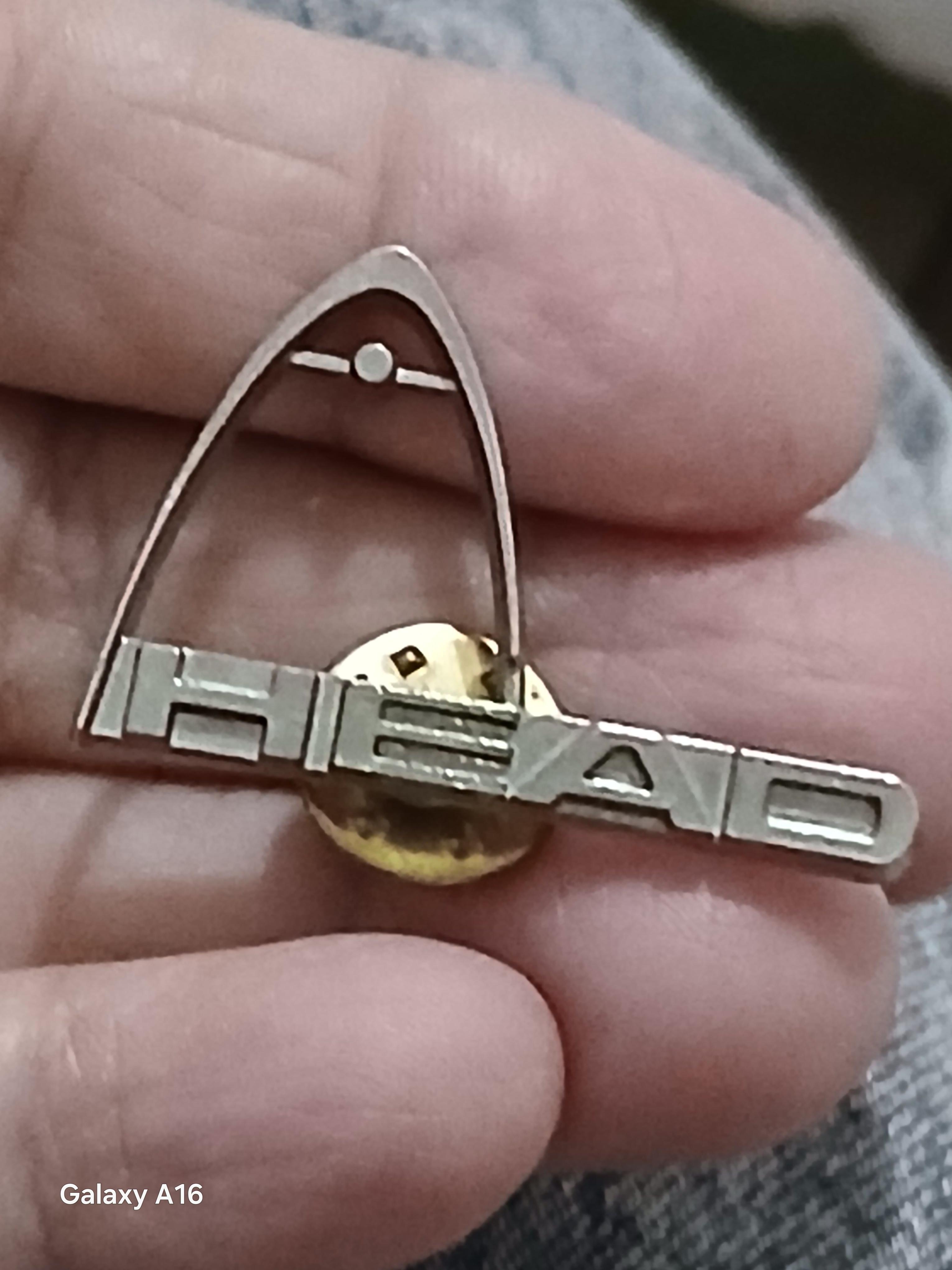 troc de troc un pins image 0