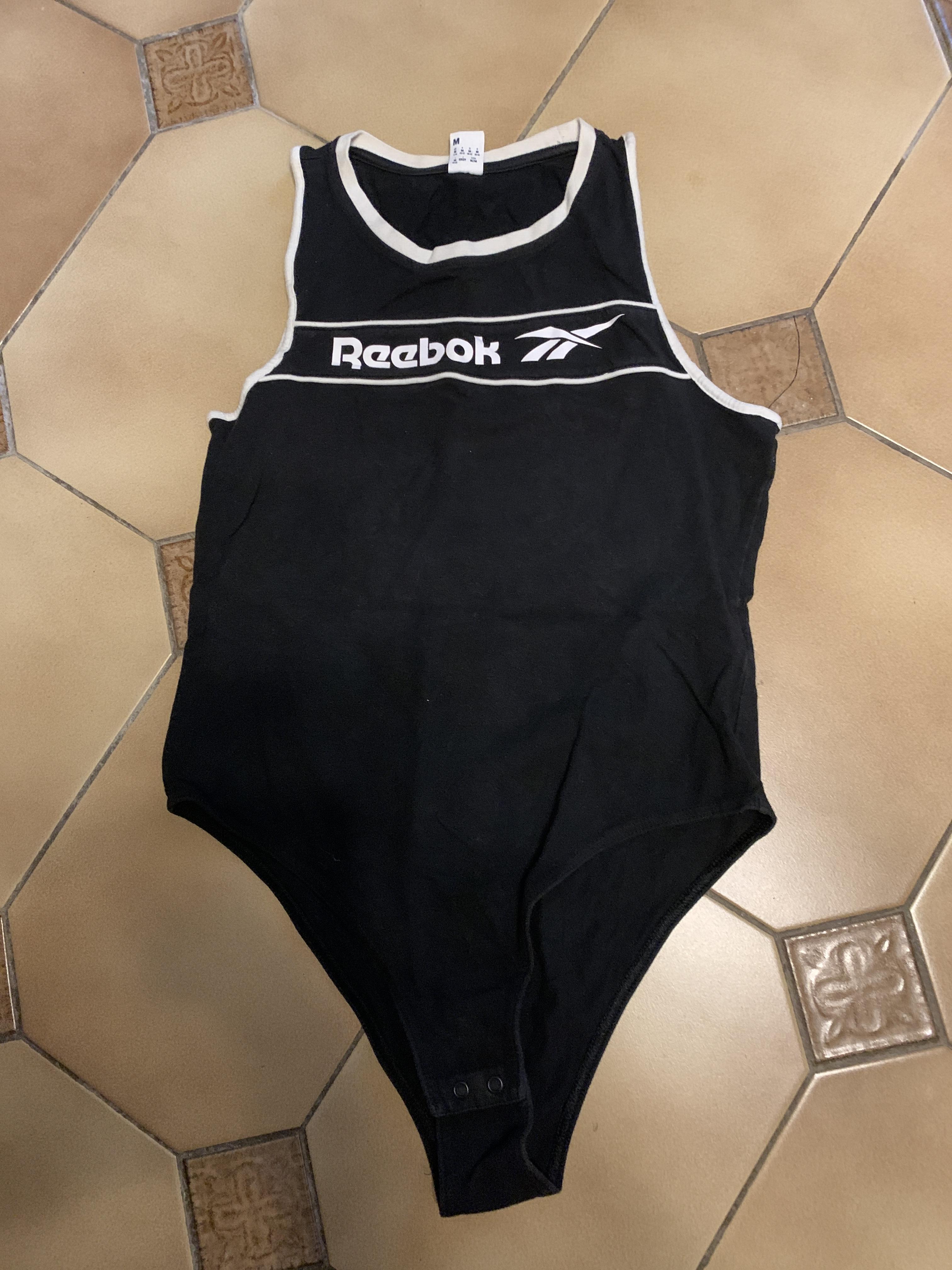 troc de troc body noir, reebok, taille m image 0
