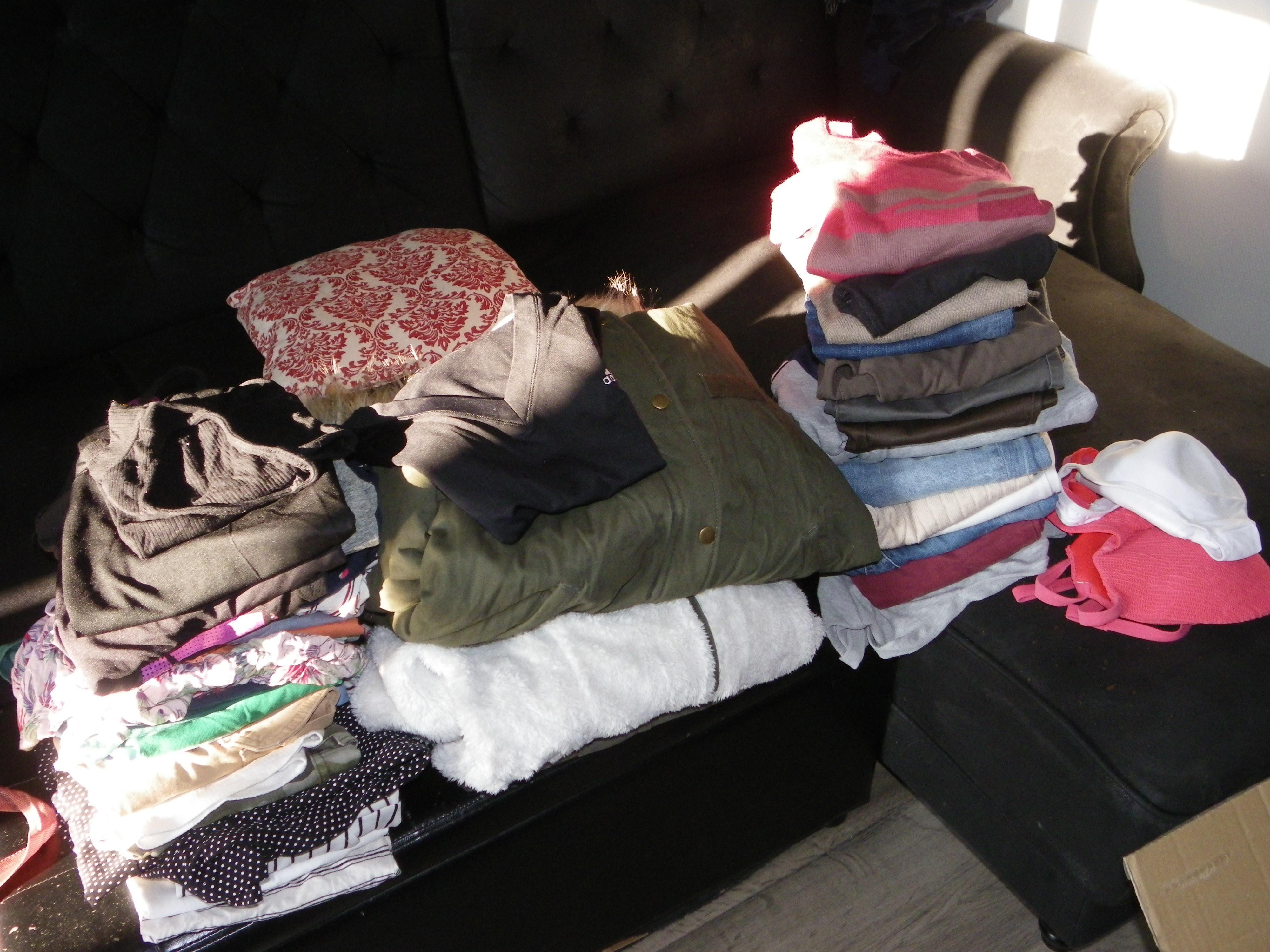 troc de troc gros lot de 45 vêtements femme image 0