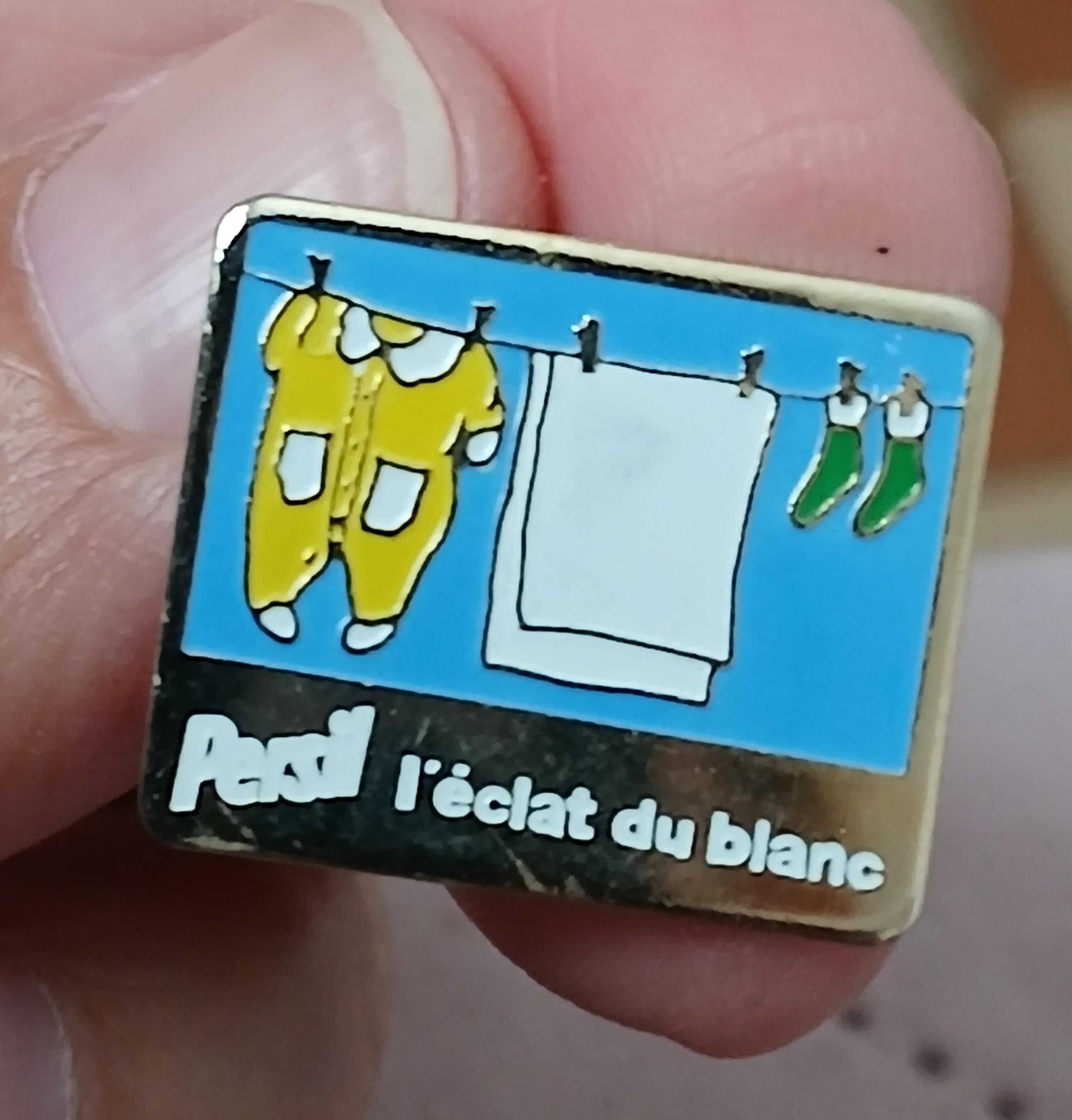 troc de troc reserver. lilas. pins image 0