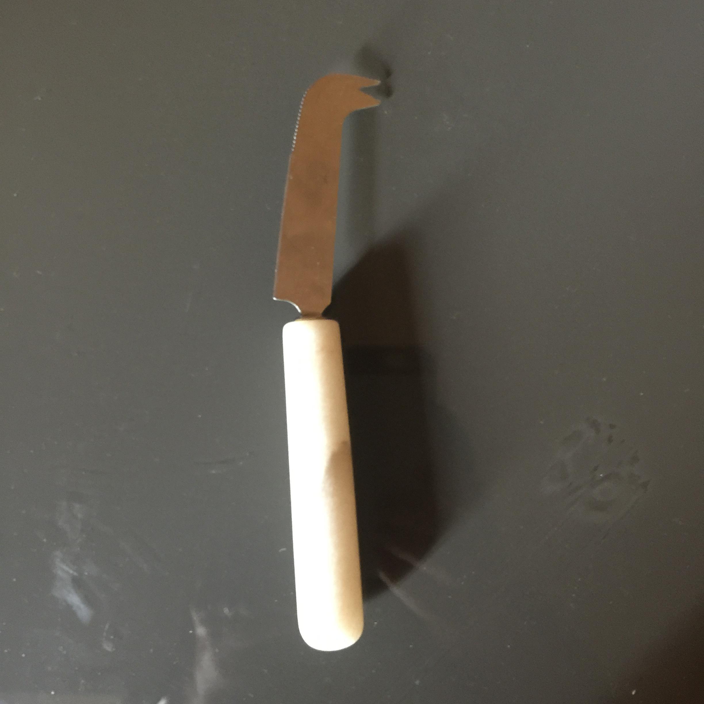 troc de troc couteau à fromage manche en marbre. image 0