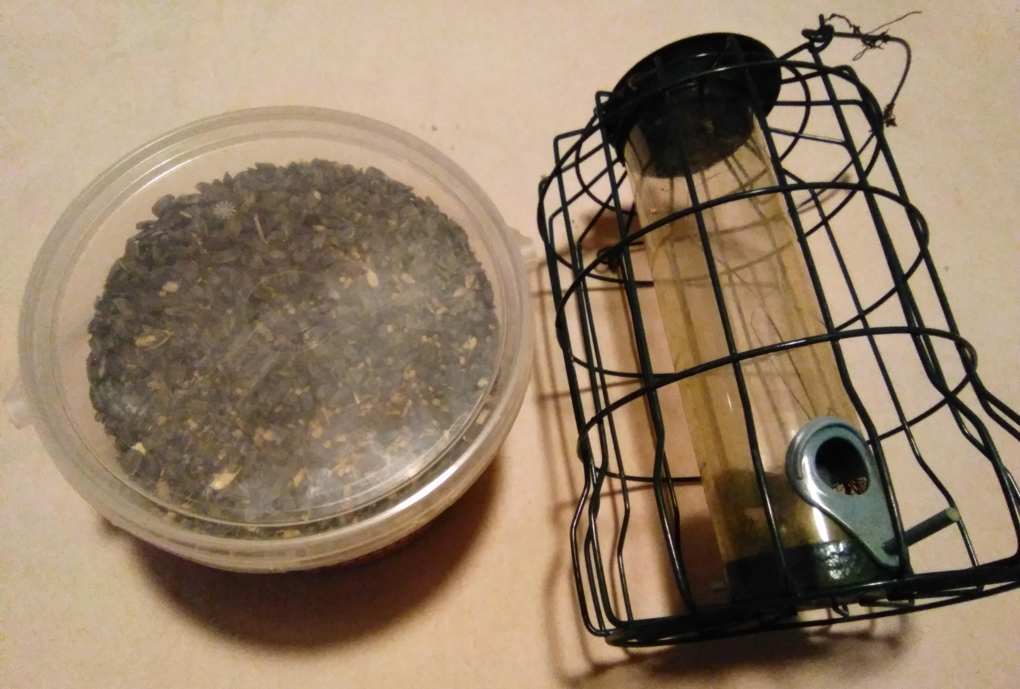 troc de troc lot pour oiseaux, bon état image 0