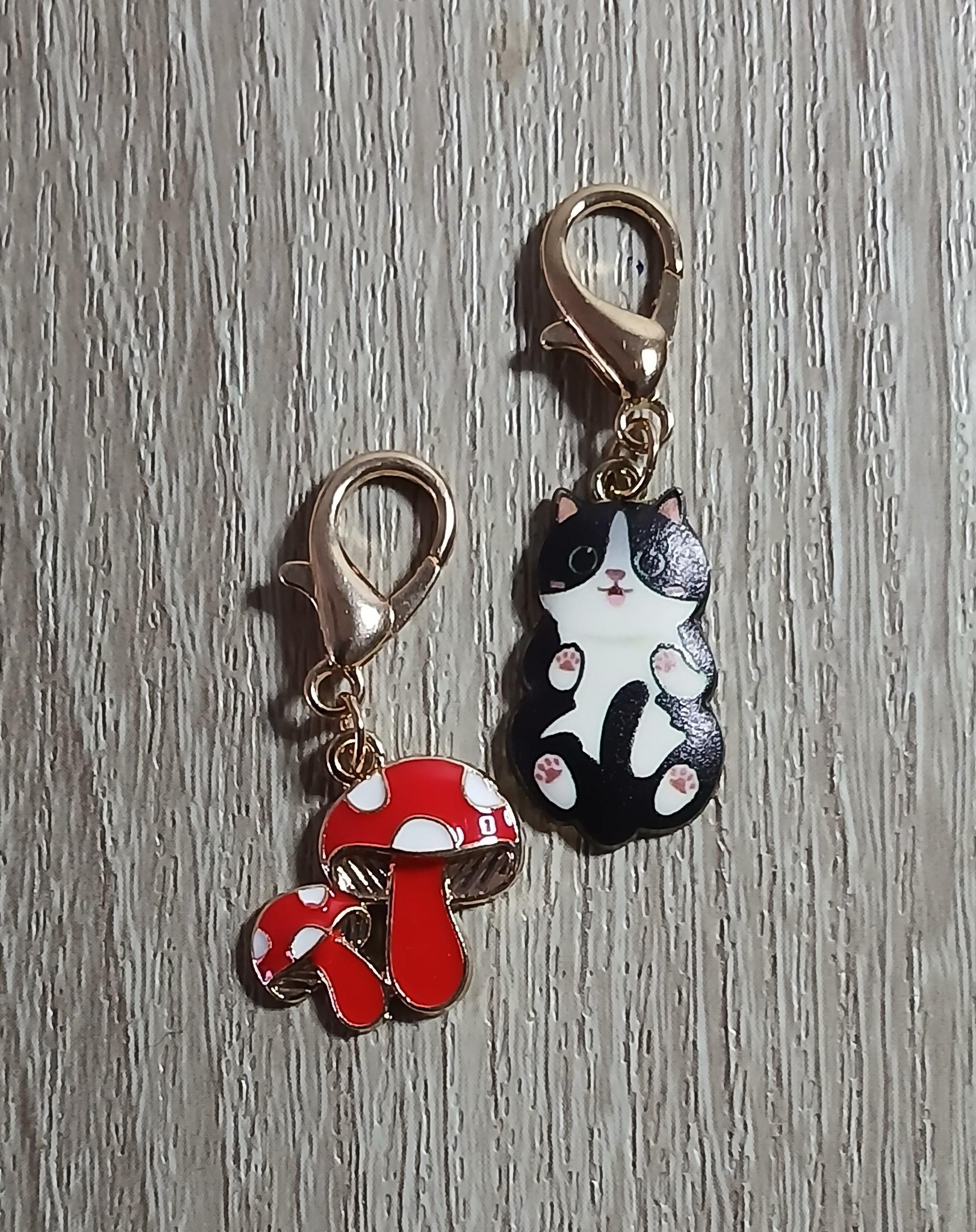 troc de troc reserver divers troc  petit porte clé image 0