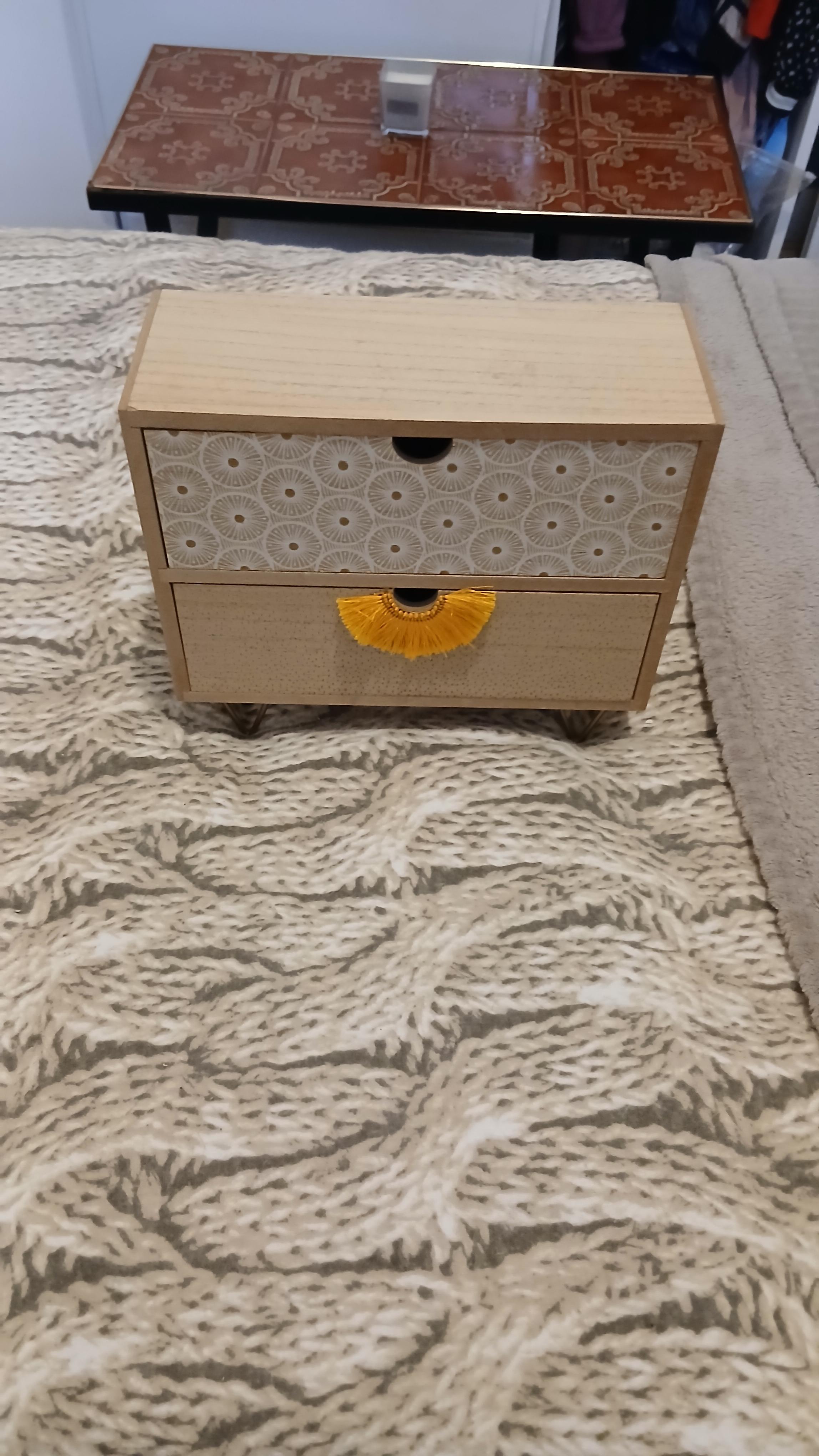 troc de troc reserver celvi un coffret avec deux tiroirs image 0