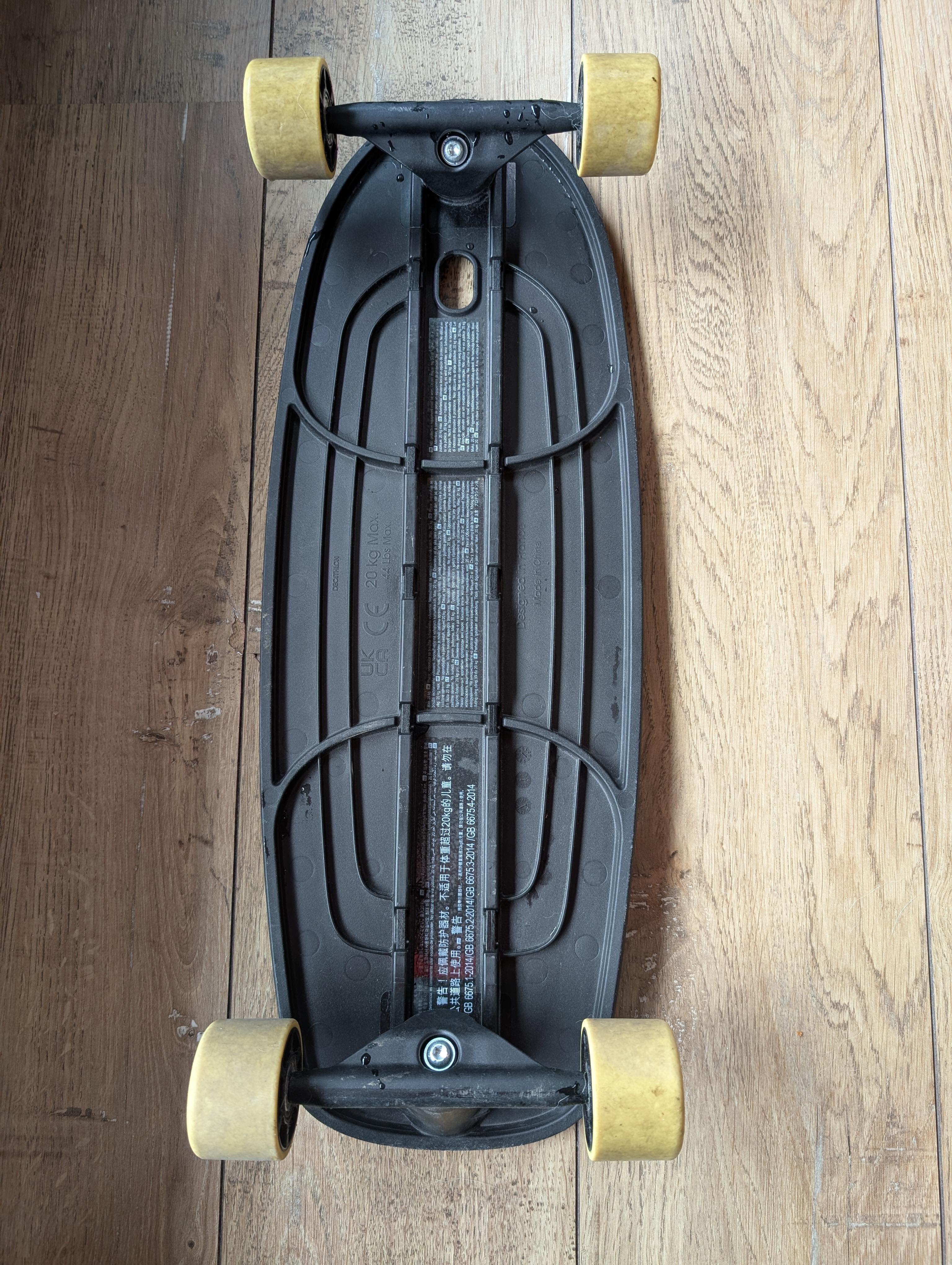 troc de troc skateboard enfant image 1