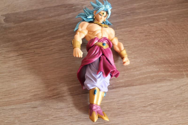 troc de troc goku migatte ultra instinct 22cm image 0