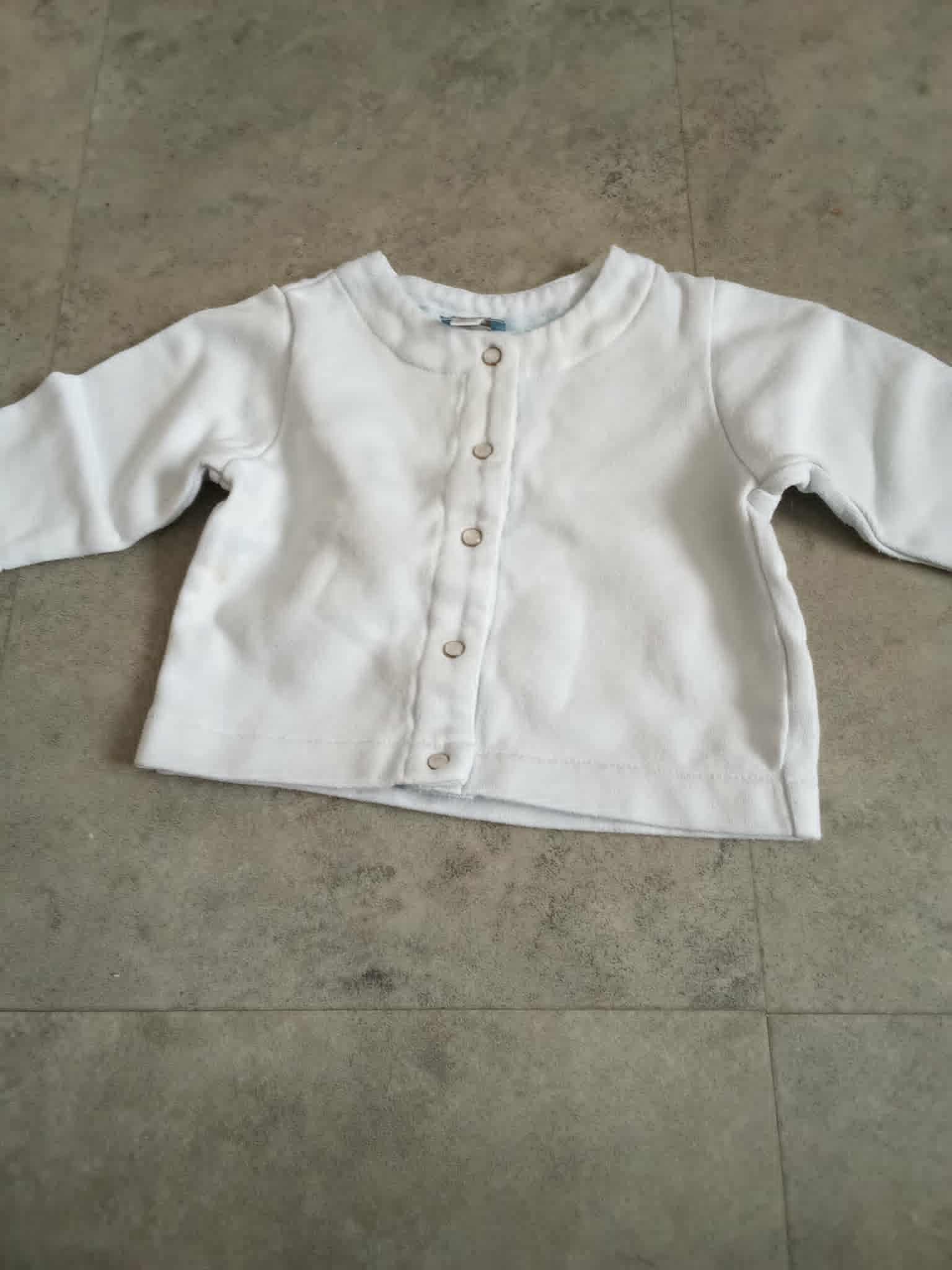 troc de troc petit gilet bleu ciel marque cyrillus  9 mois image 0