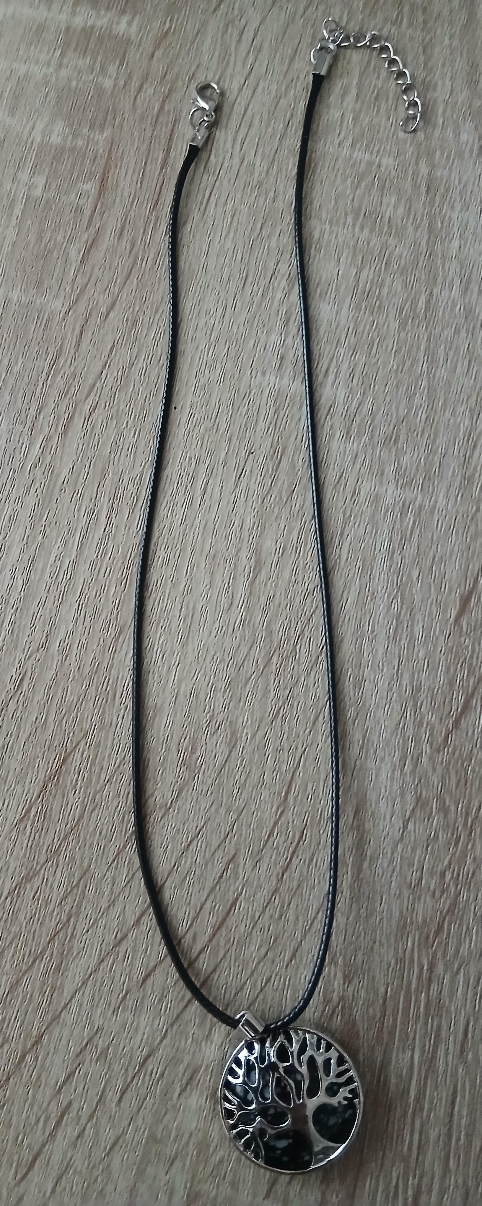 troc de troc reserver. collier femme " arbre de vie " image 0