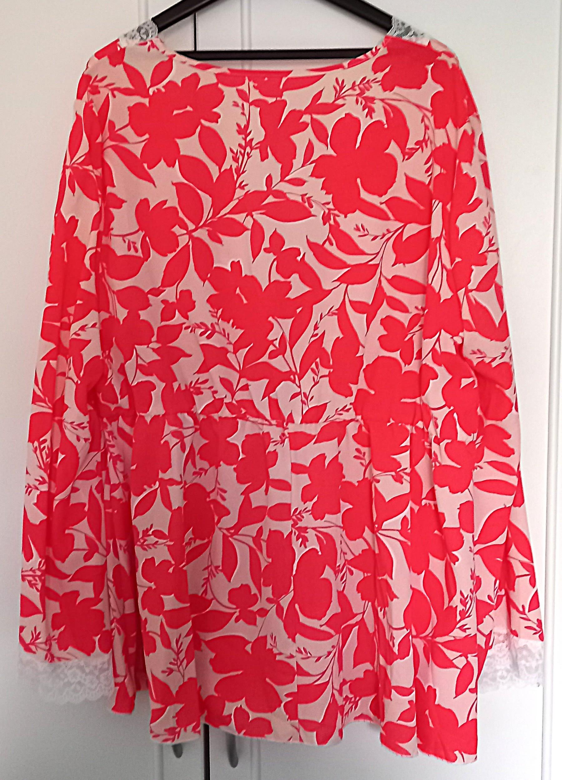 troc de troc blouse à imprimé floral. image 1