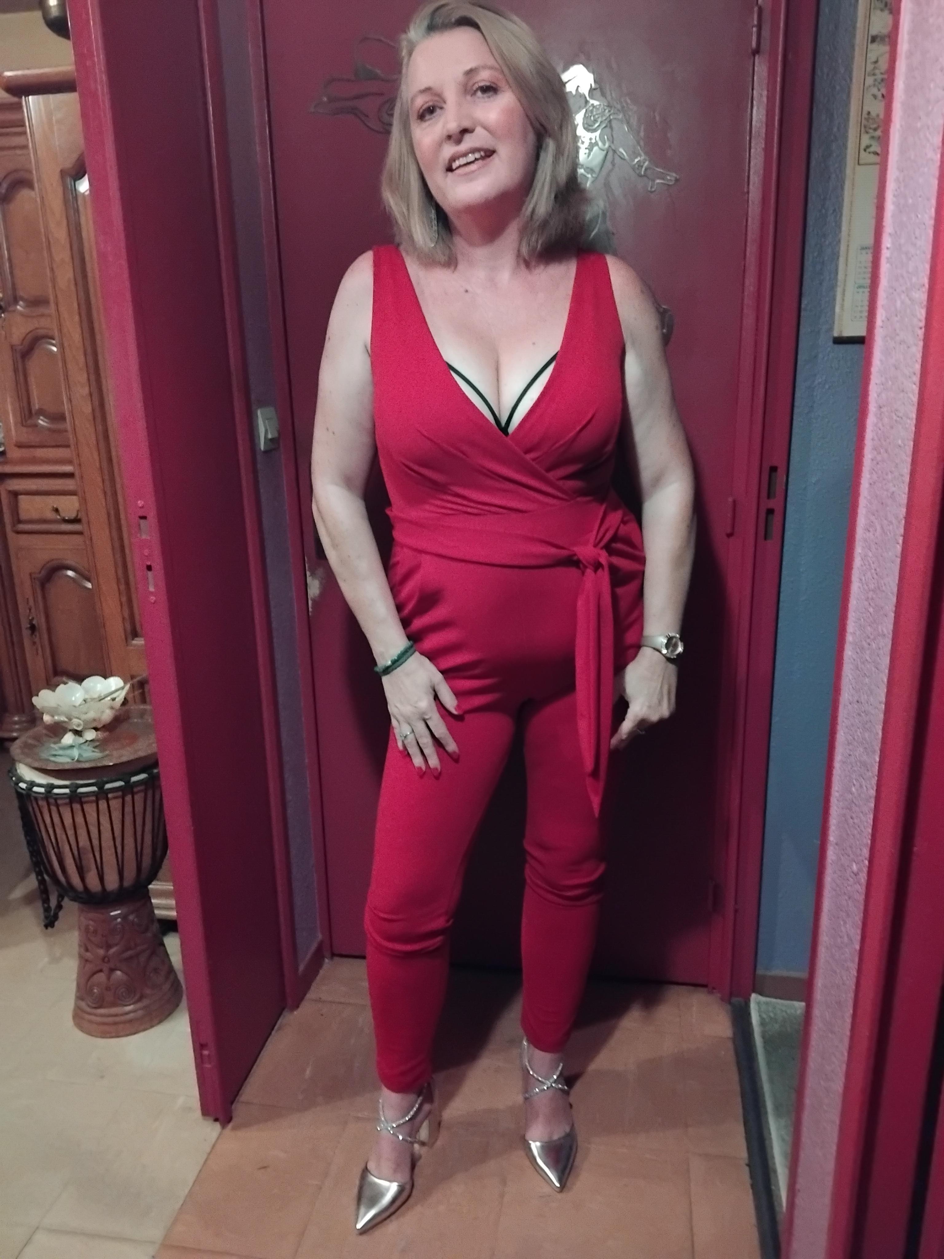 troc de troc combinaison xl rouge tbe image 1