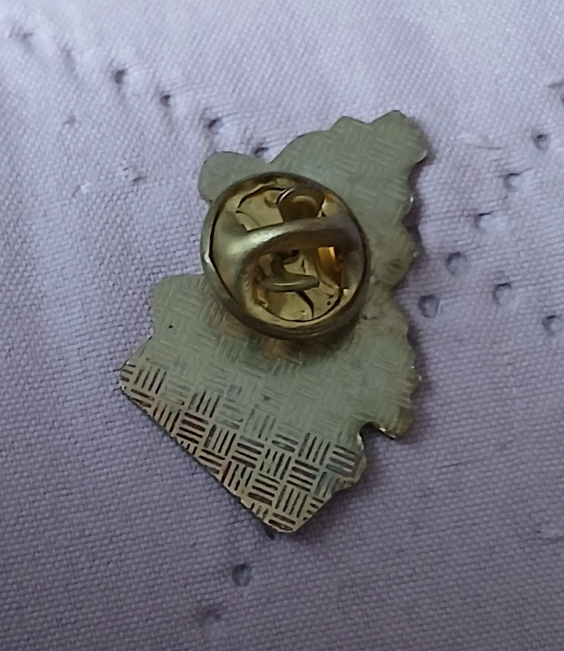 troc de troc reserver. un pins image 2