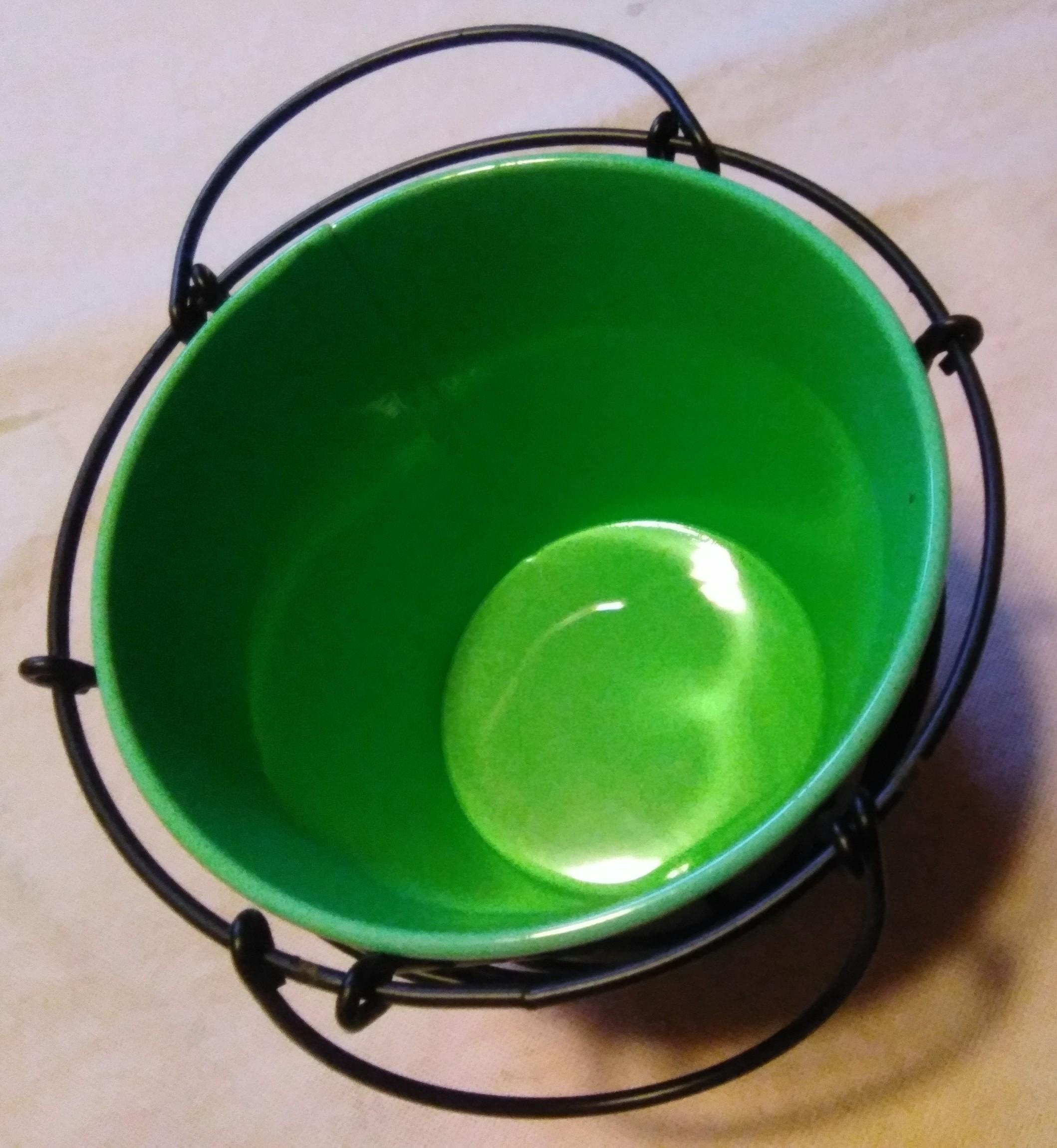 troc de troc cache pot fleurs ou autre, très bon état image 0