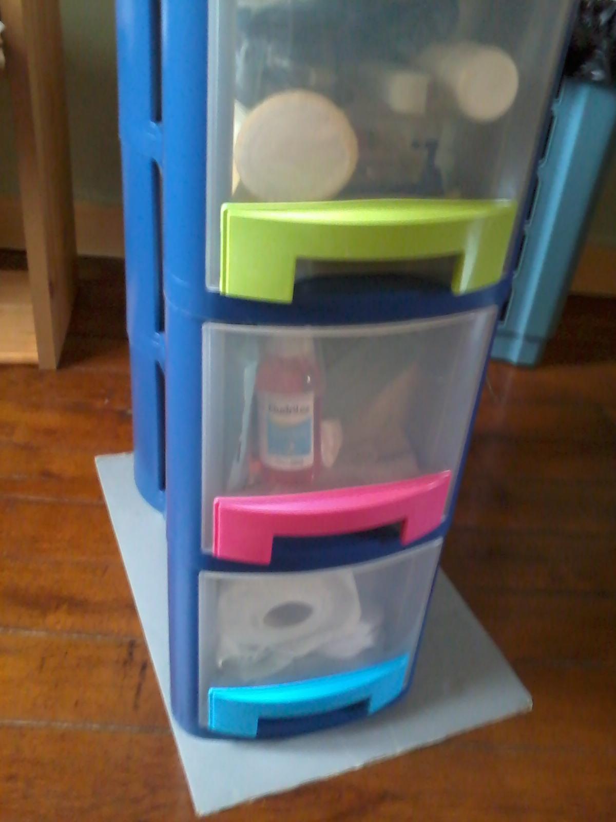 troc de troc reservee leelas...faire offre..tour de rangement..eu sur le site..b.etat image 0