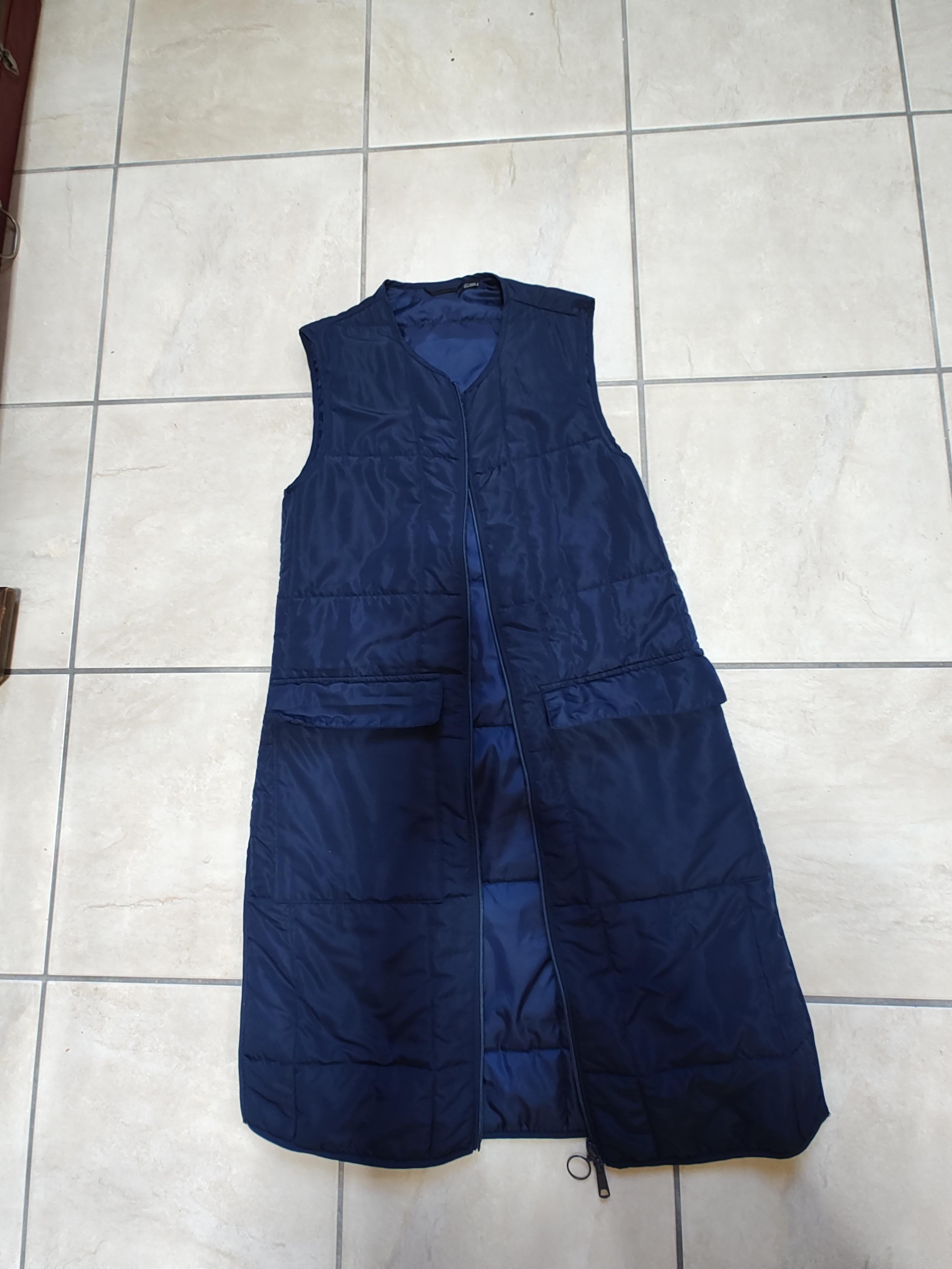 troc de troc doudoune longue sans manche image 0