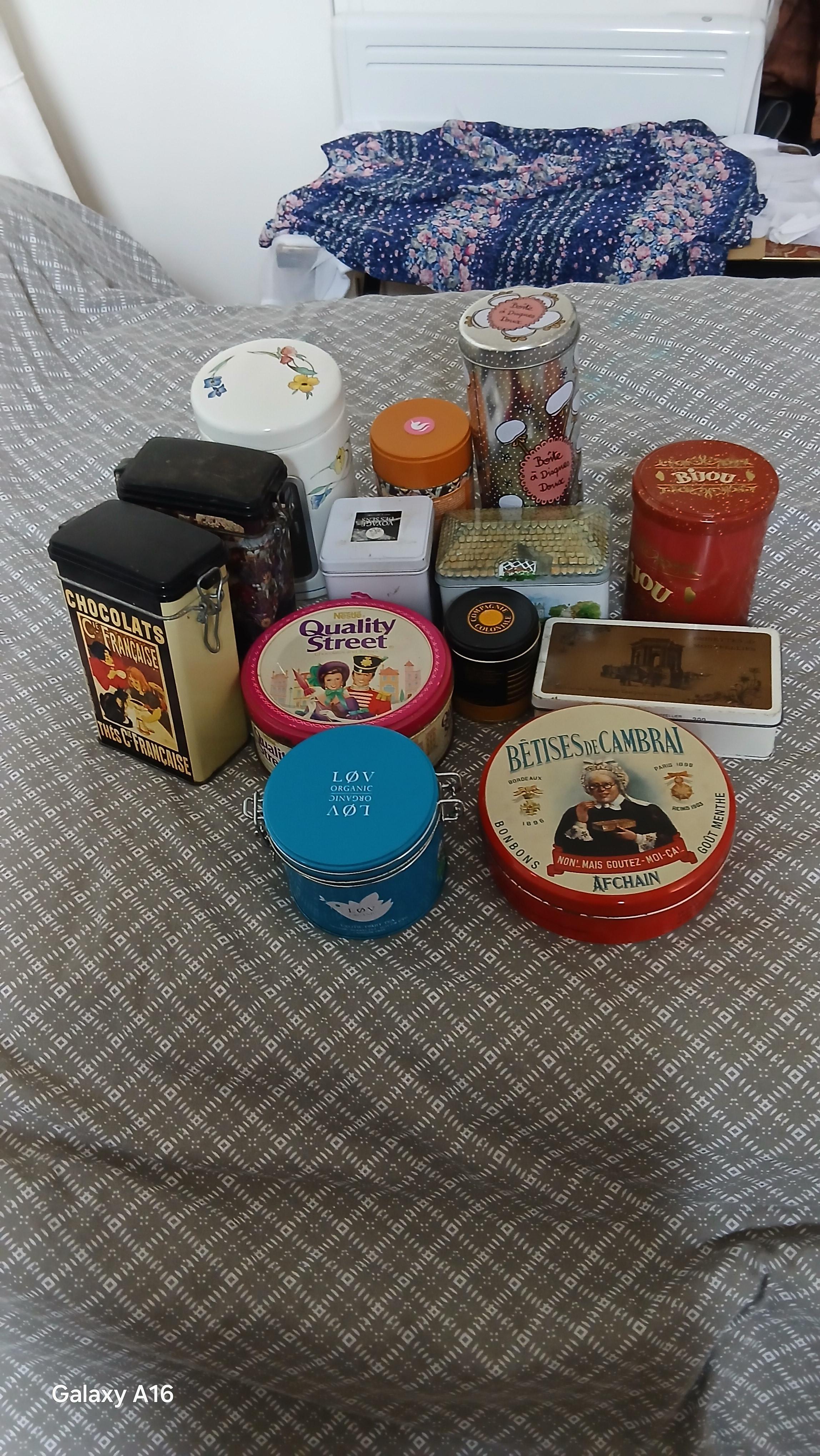 troc de troc lots de boîtes en fer image 1