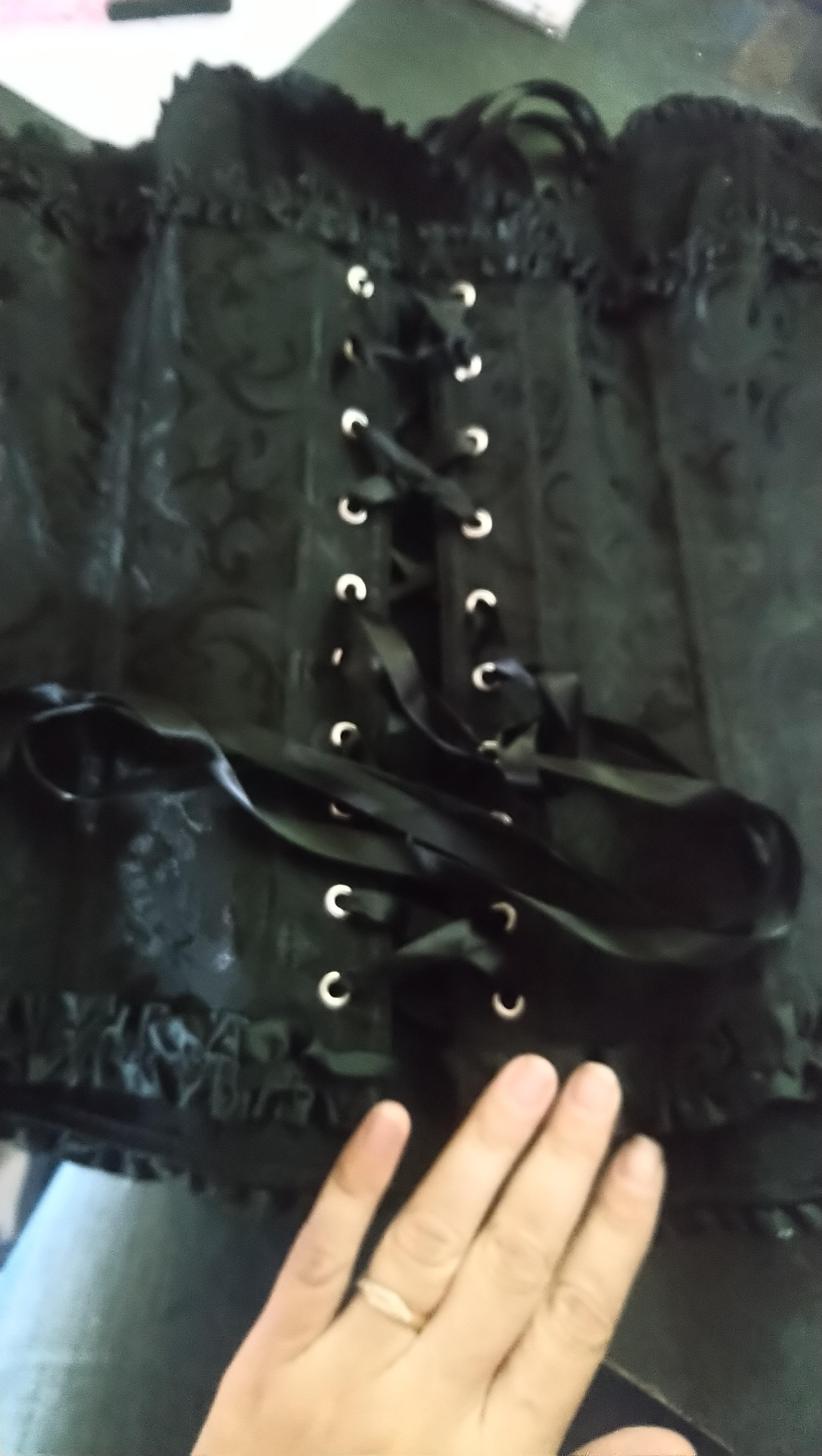 troc de troc joli corset noir. image 0