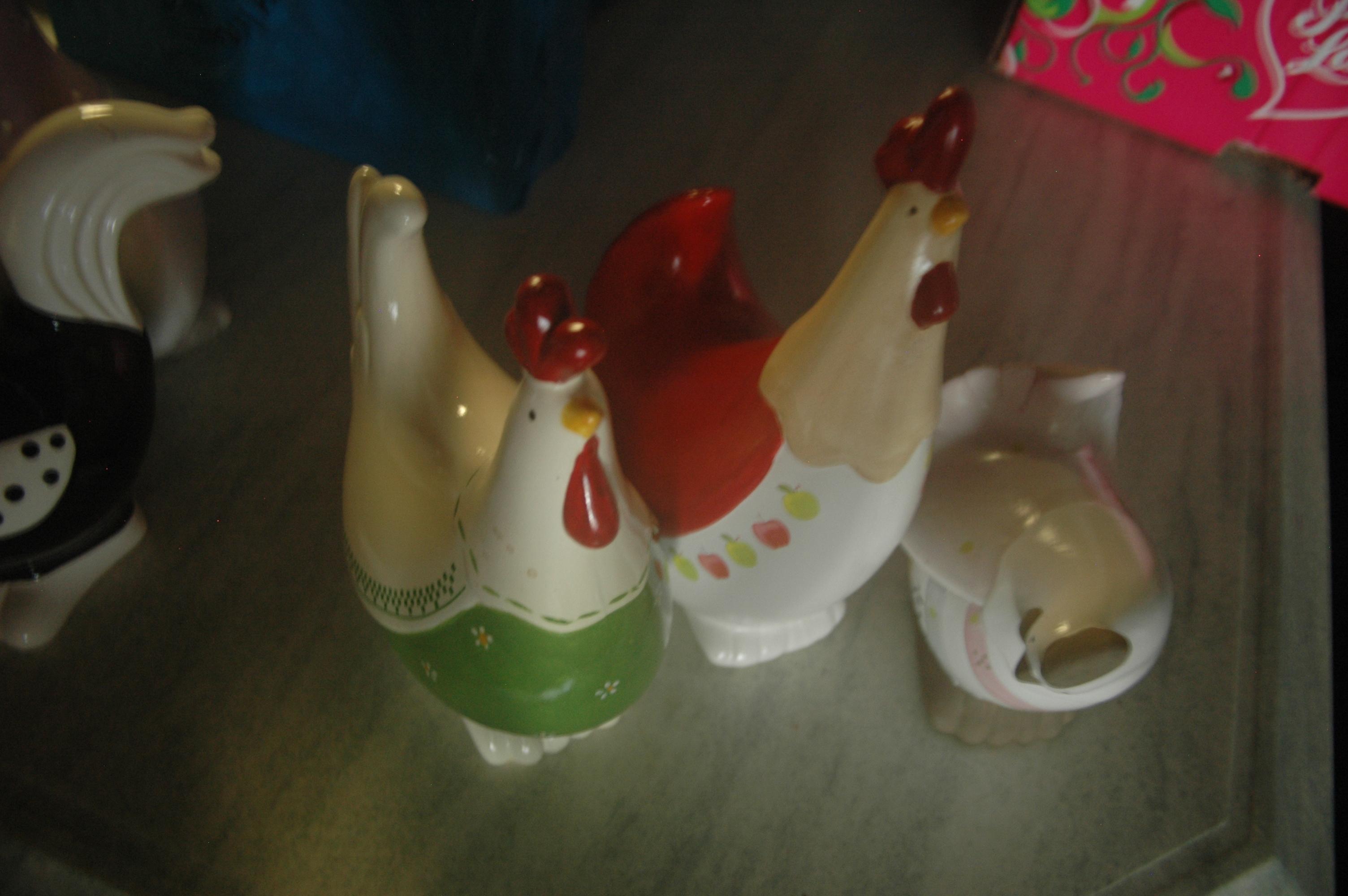 troc de troc lot de 8 poules de la marque amadeus image 1
