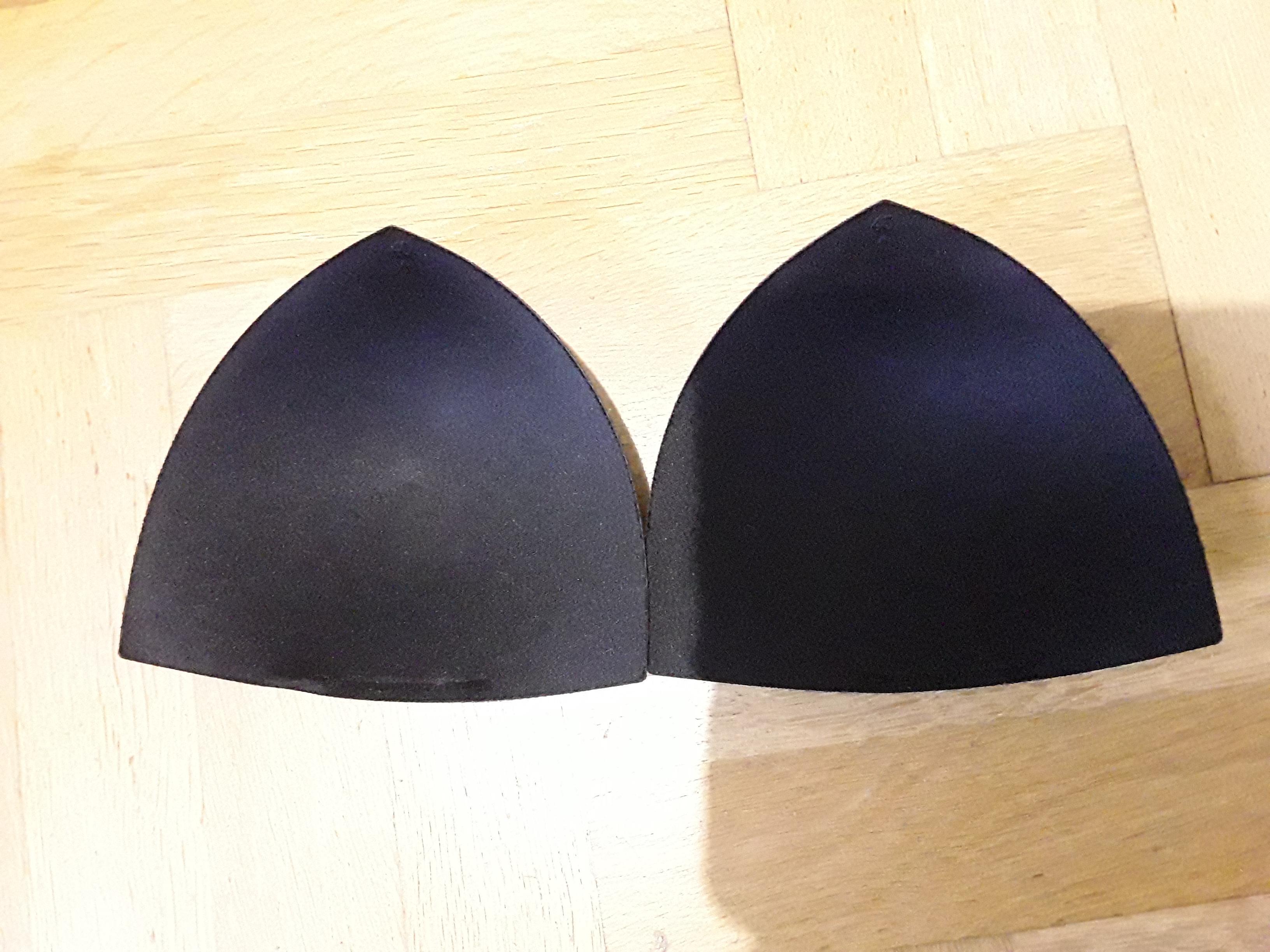 troc de troc coques neuves pour maillot / brassière xl image 1