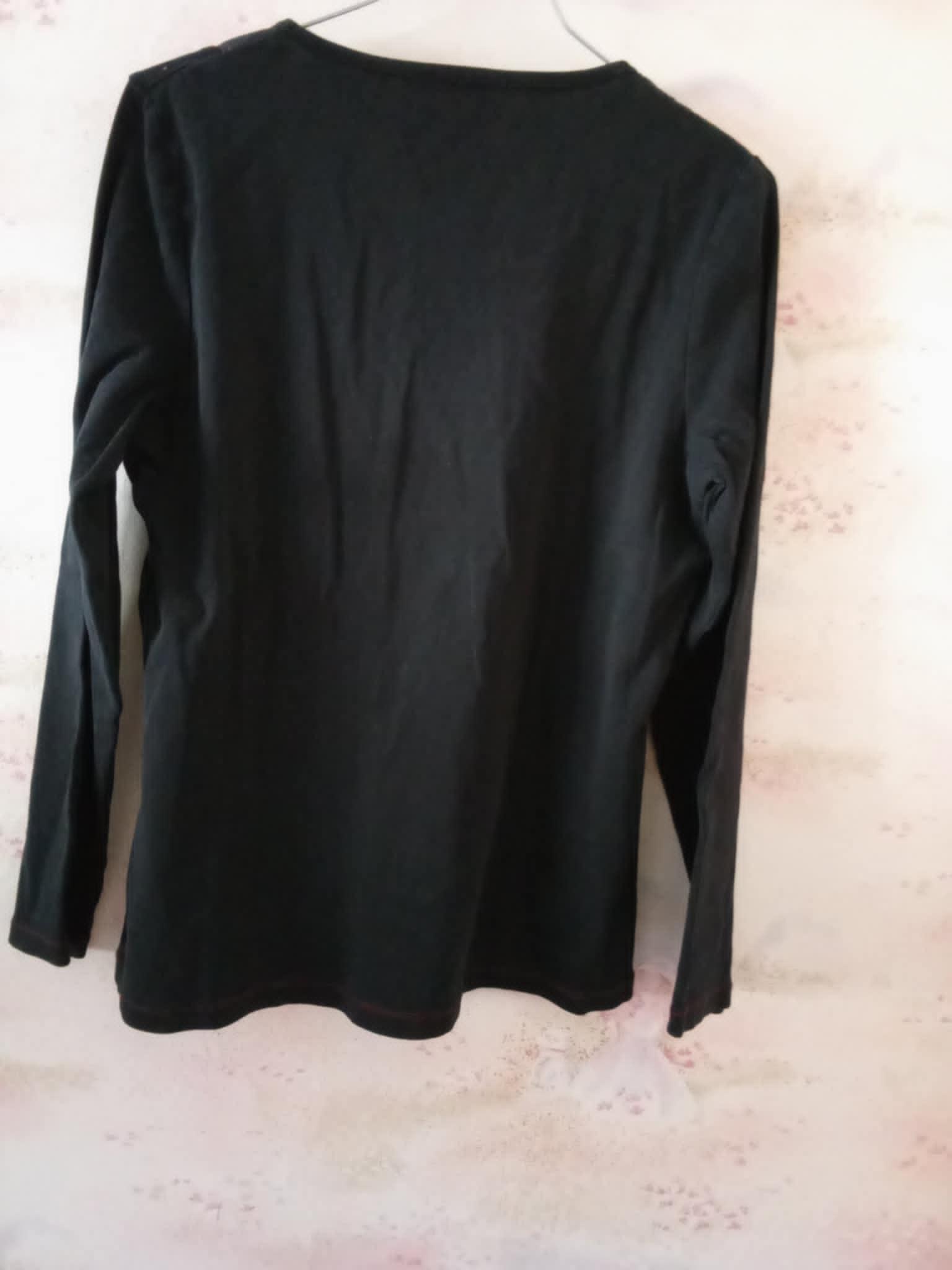 troc de troc haut hiver  taille 42   bon etat noir et rouge image 1