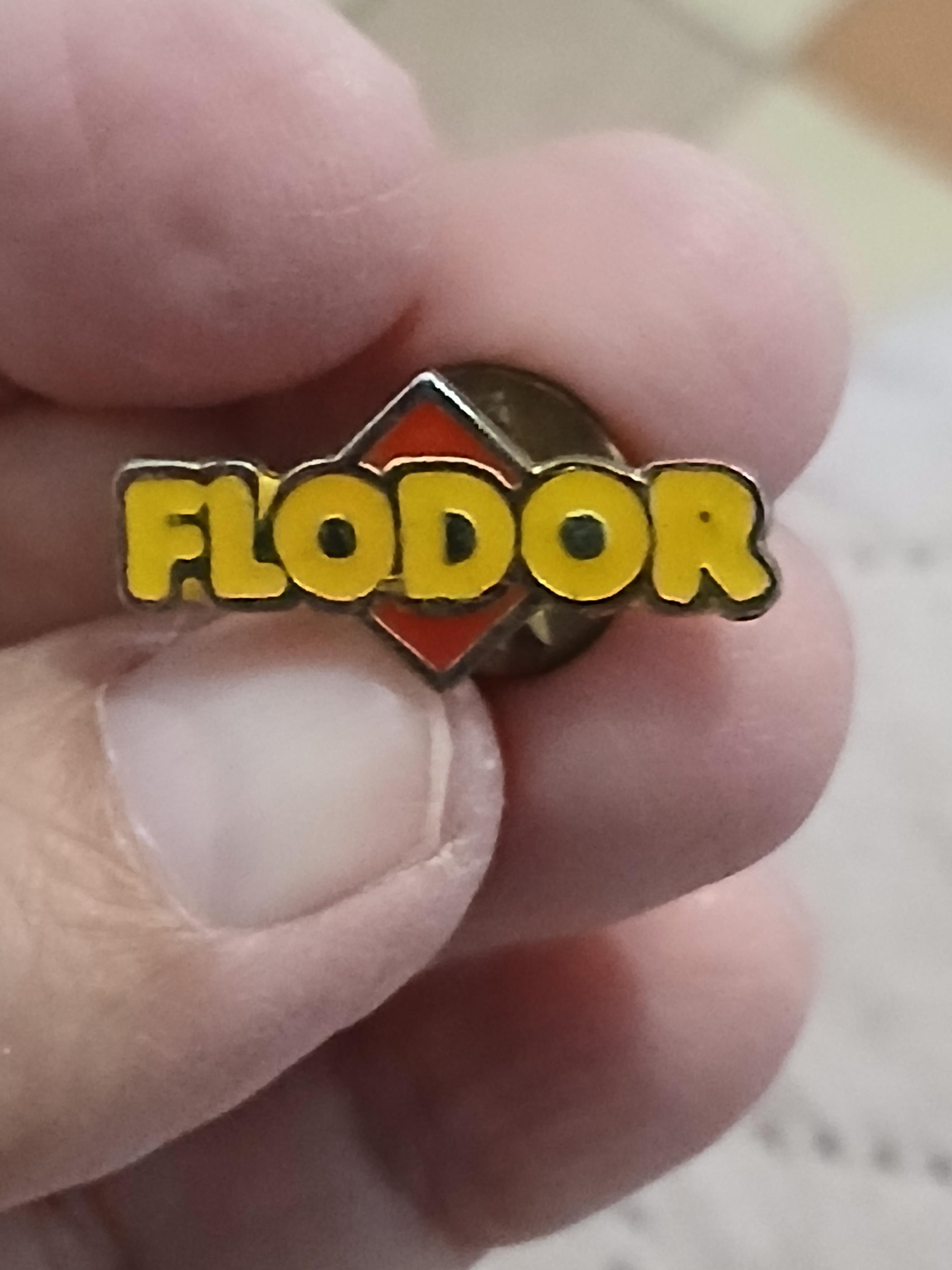 troc de troc un pins image 0