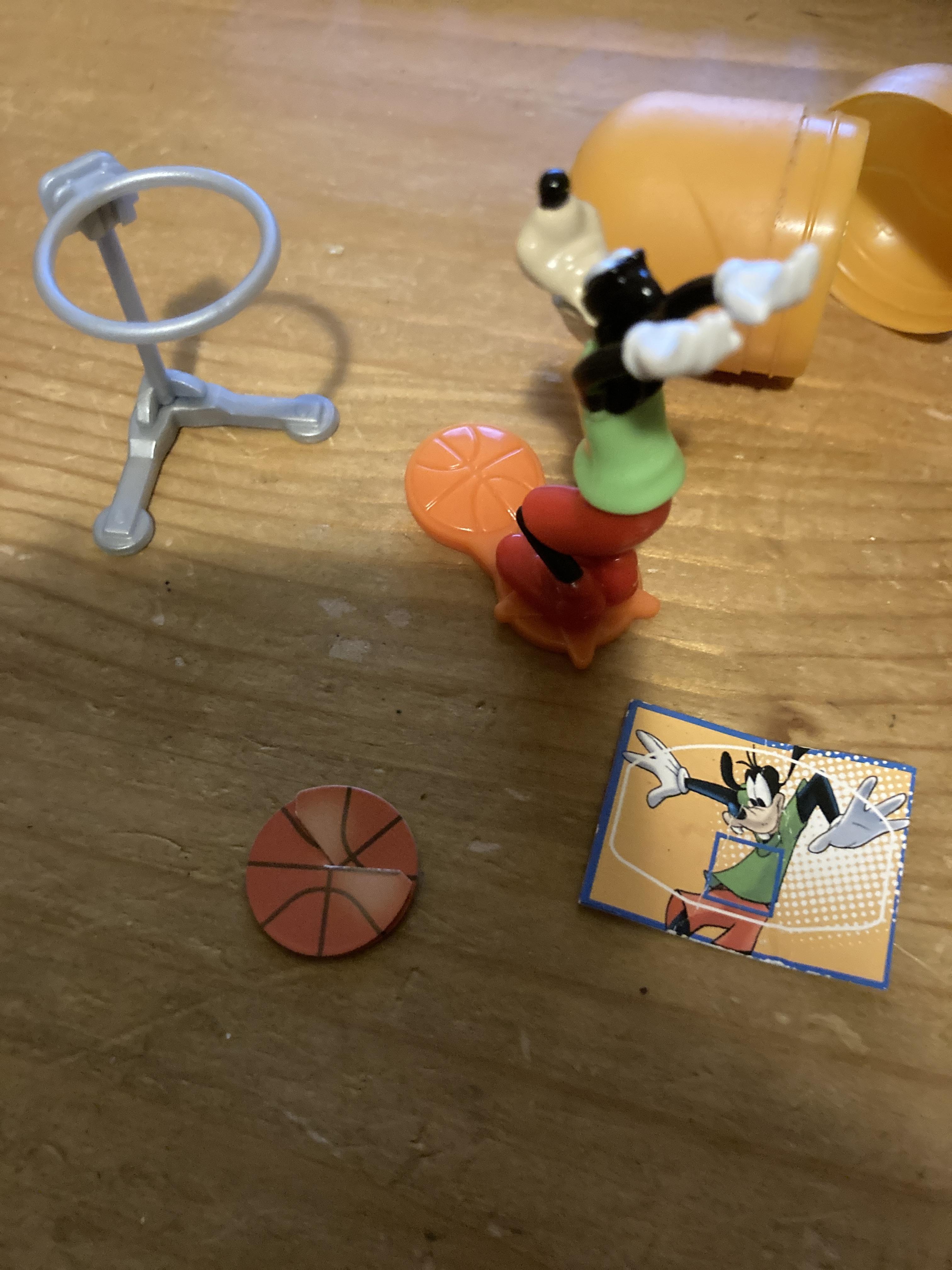 troc de troc réservé jouet kinder dingo basket image 1