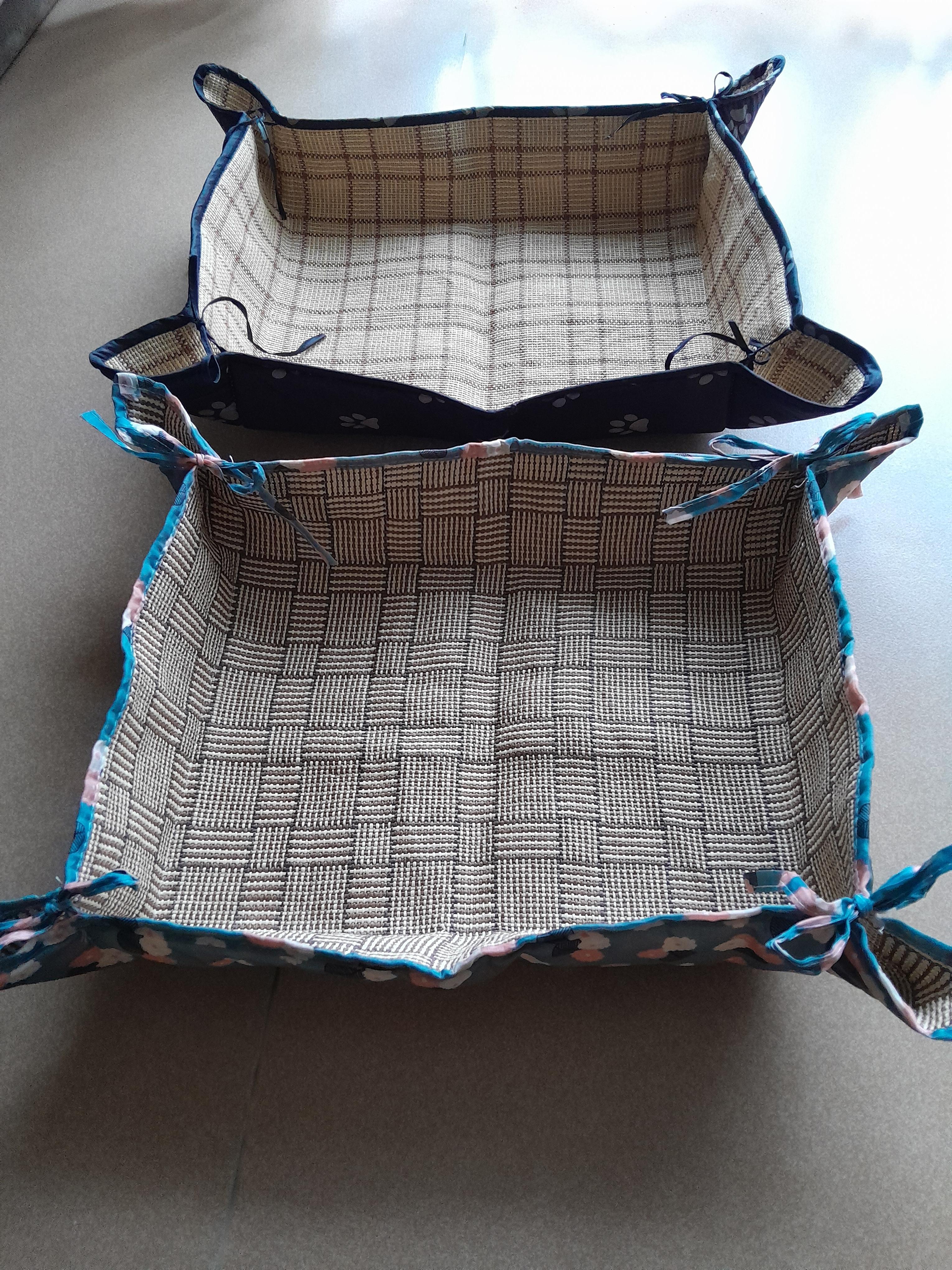 troc de troc lots de 2 tapis chien ou chat très bon état image 0