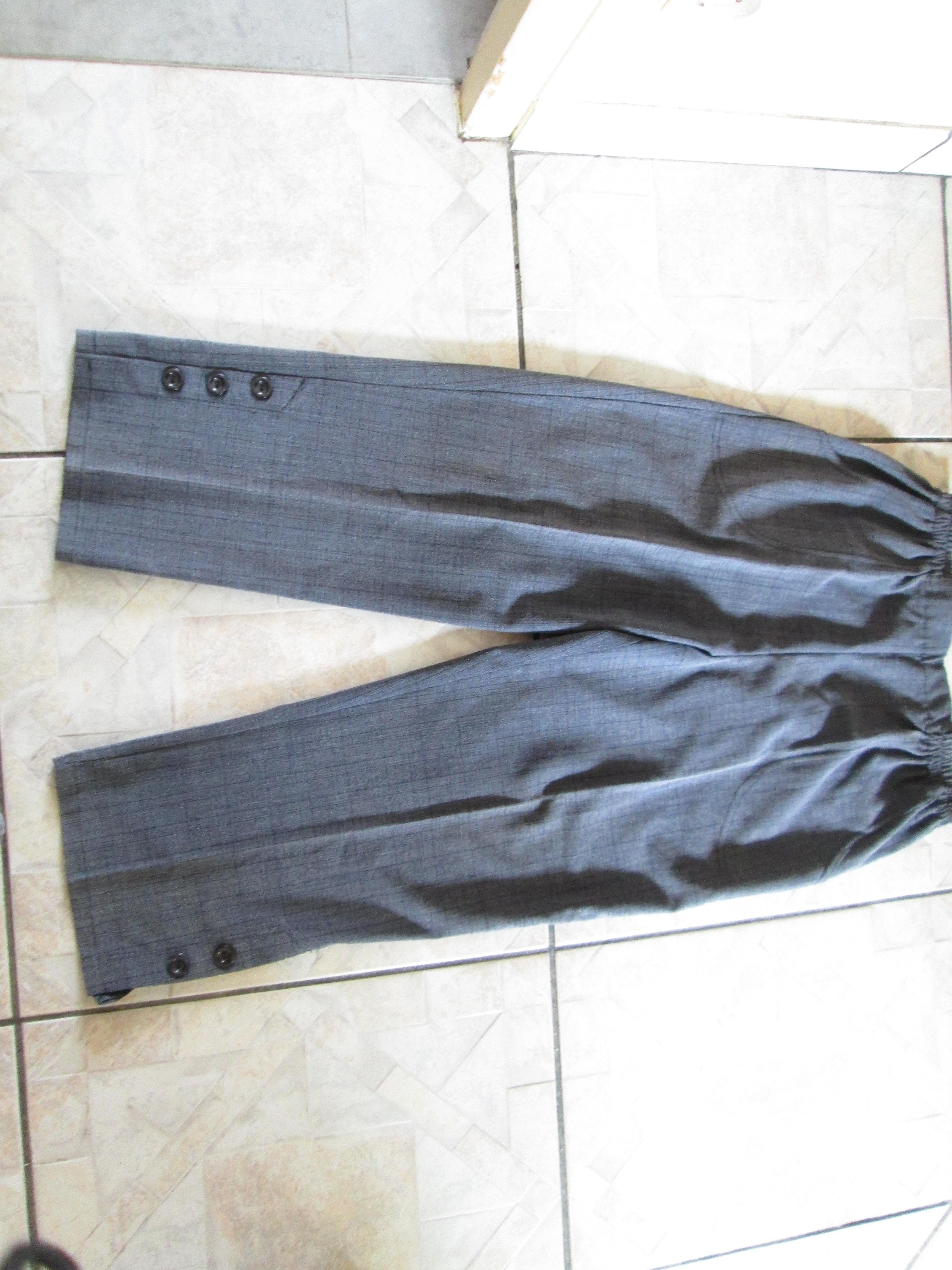 troc de troc pantalon gris traditionnelle taille 2   (42 )  8 noisettes image 0