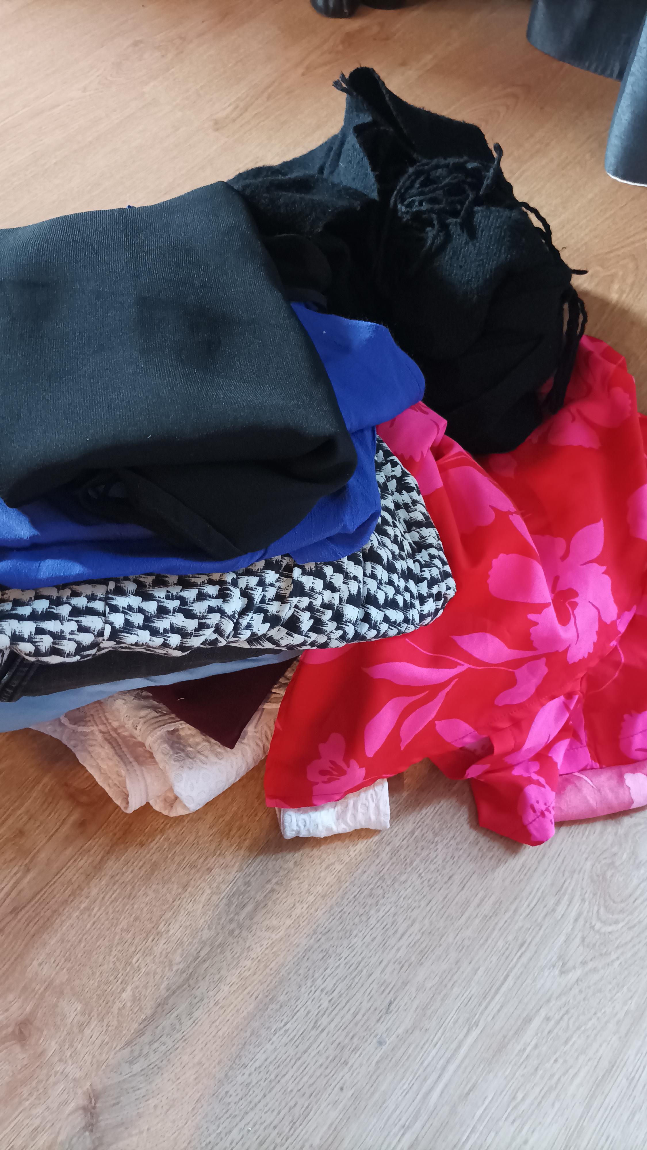 troc de troc lot de vêtements femme image 0