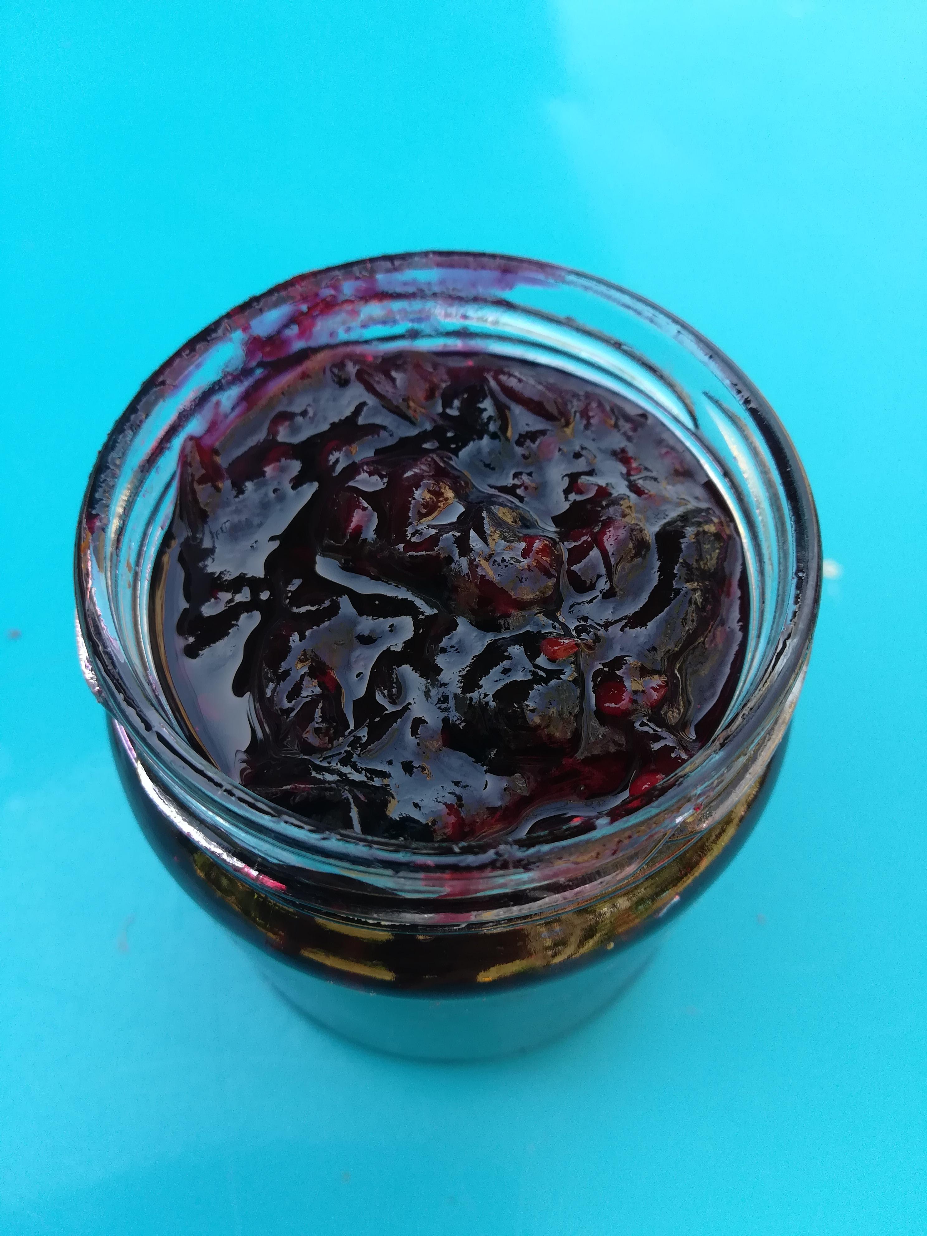 troc de troc confiture de groseilles et myrtilles du jardin image 0