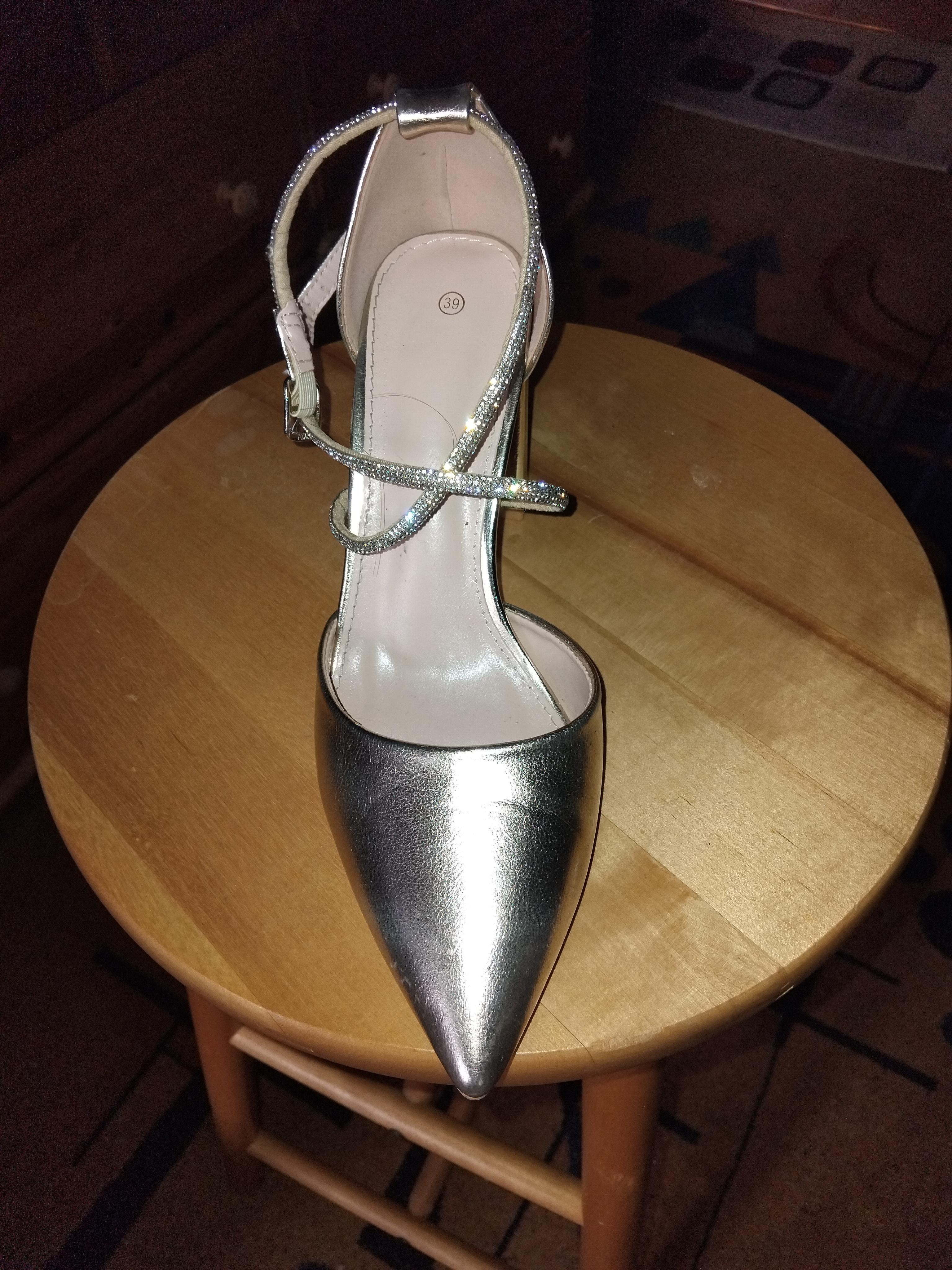 troc de troc salomées 39 tbe dorées strass image 0