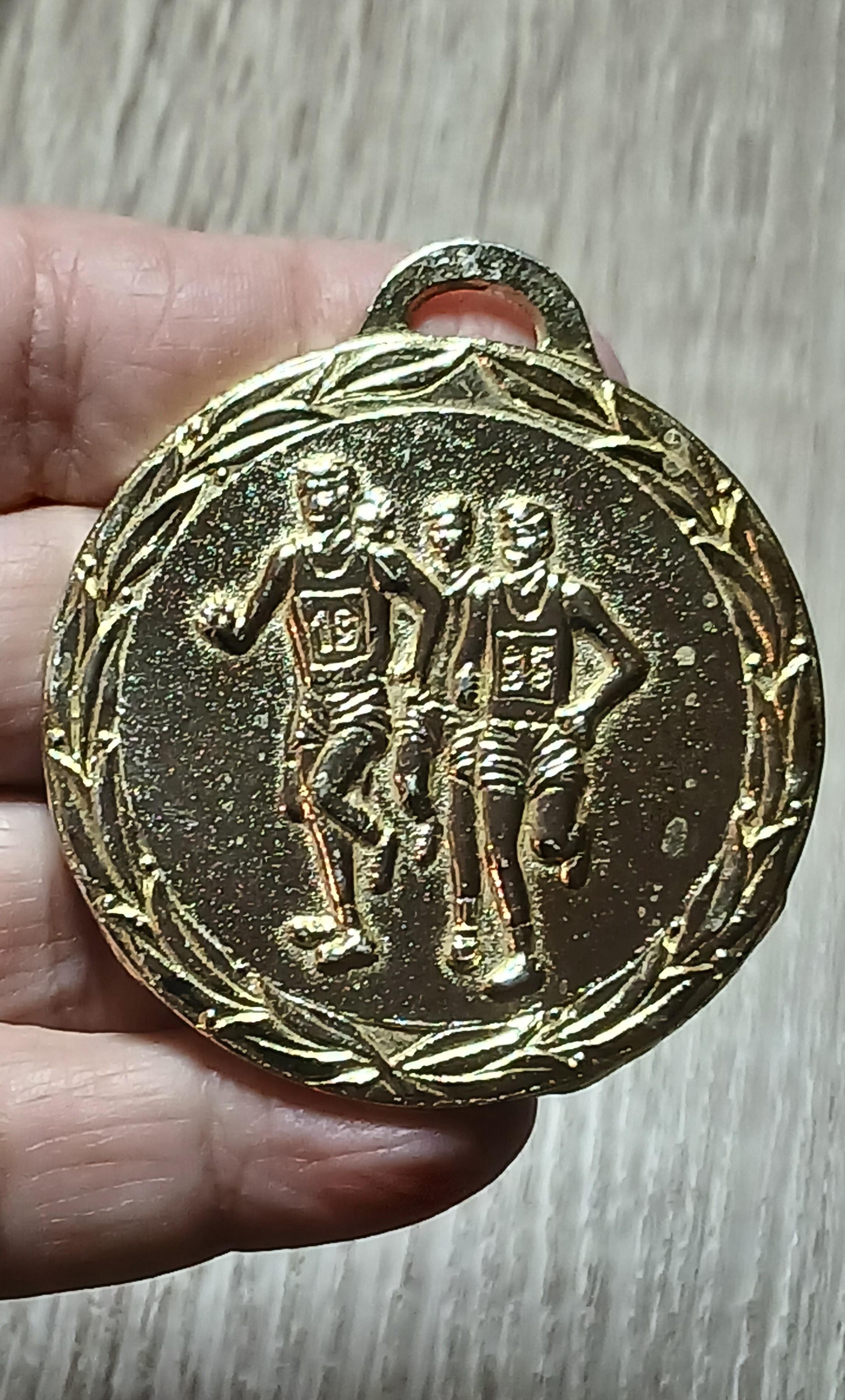 troc de troc une pièce sport image 2