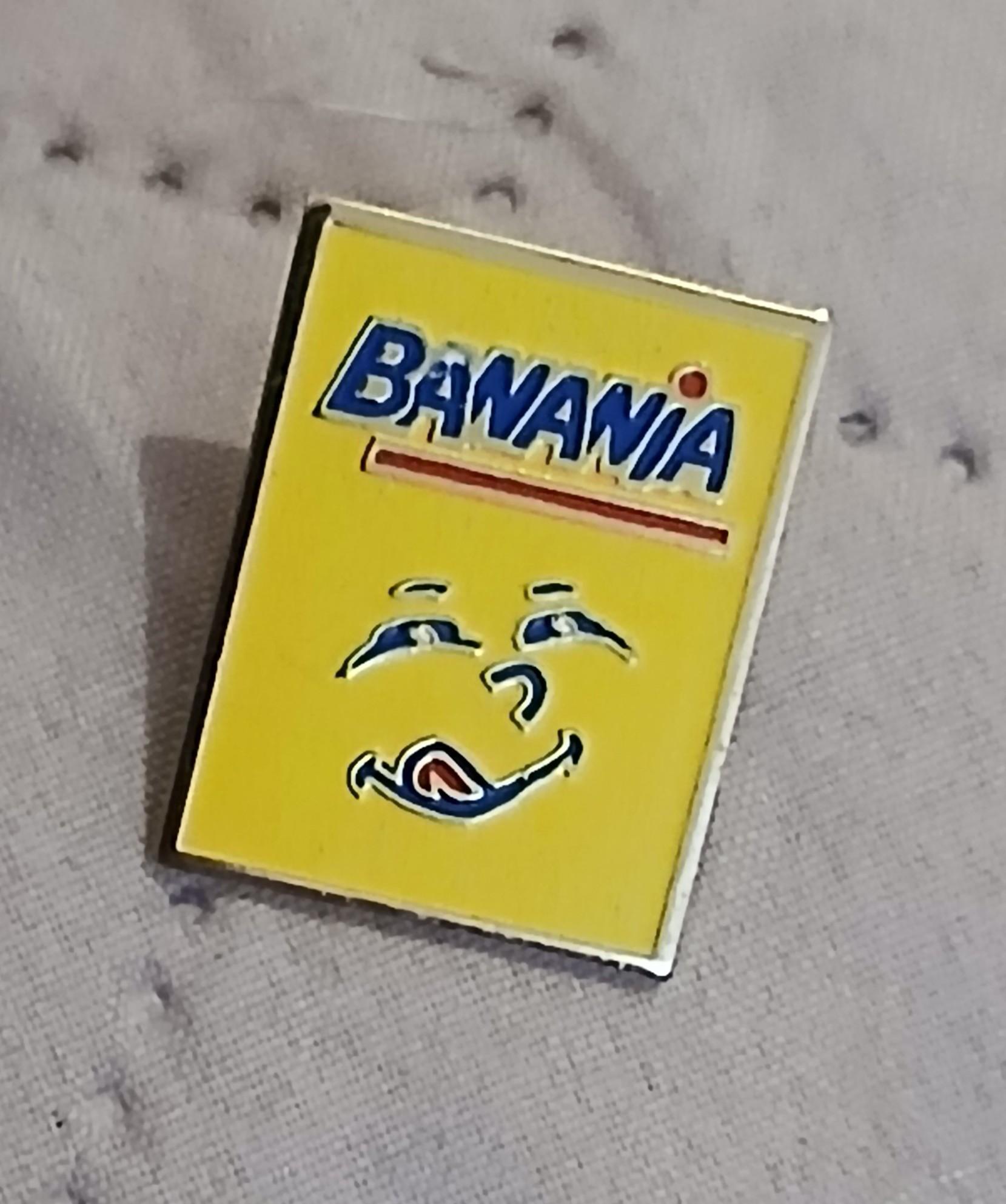 troc de troc reserver troqueuse  un pins ' banania ' image 1