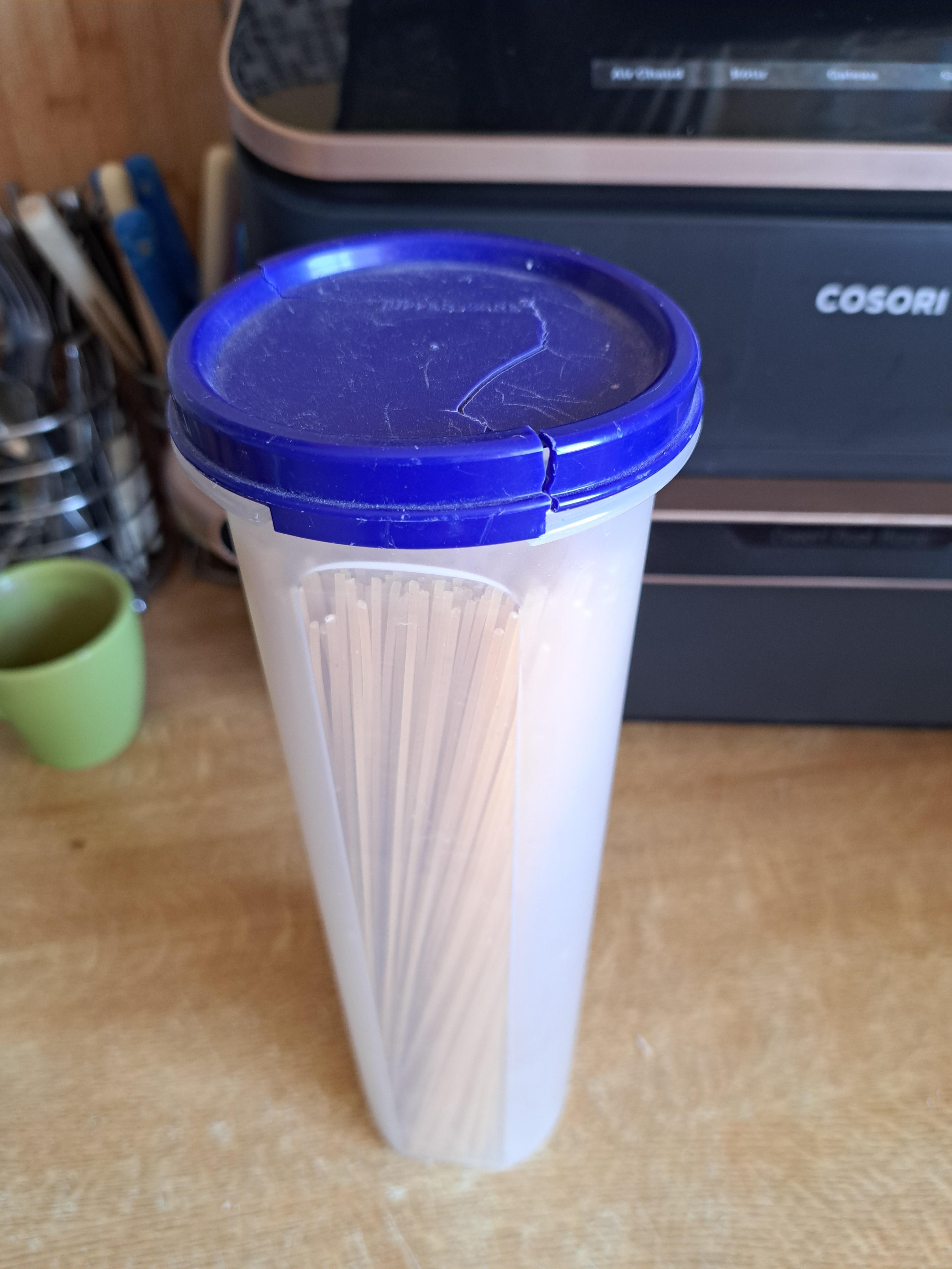 troc de troc couvercle de tupperware à spaghetti image 0