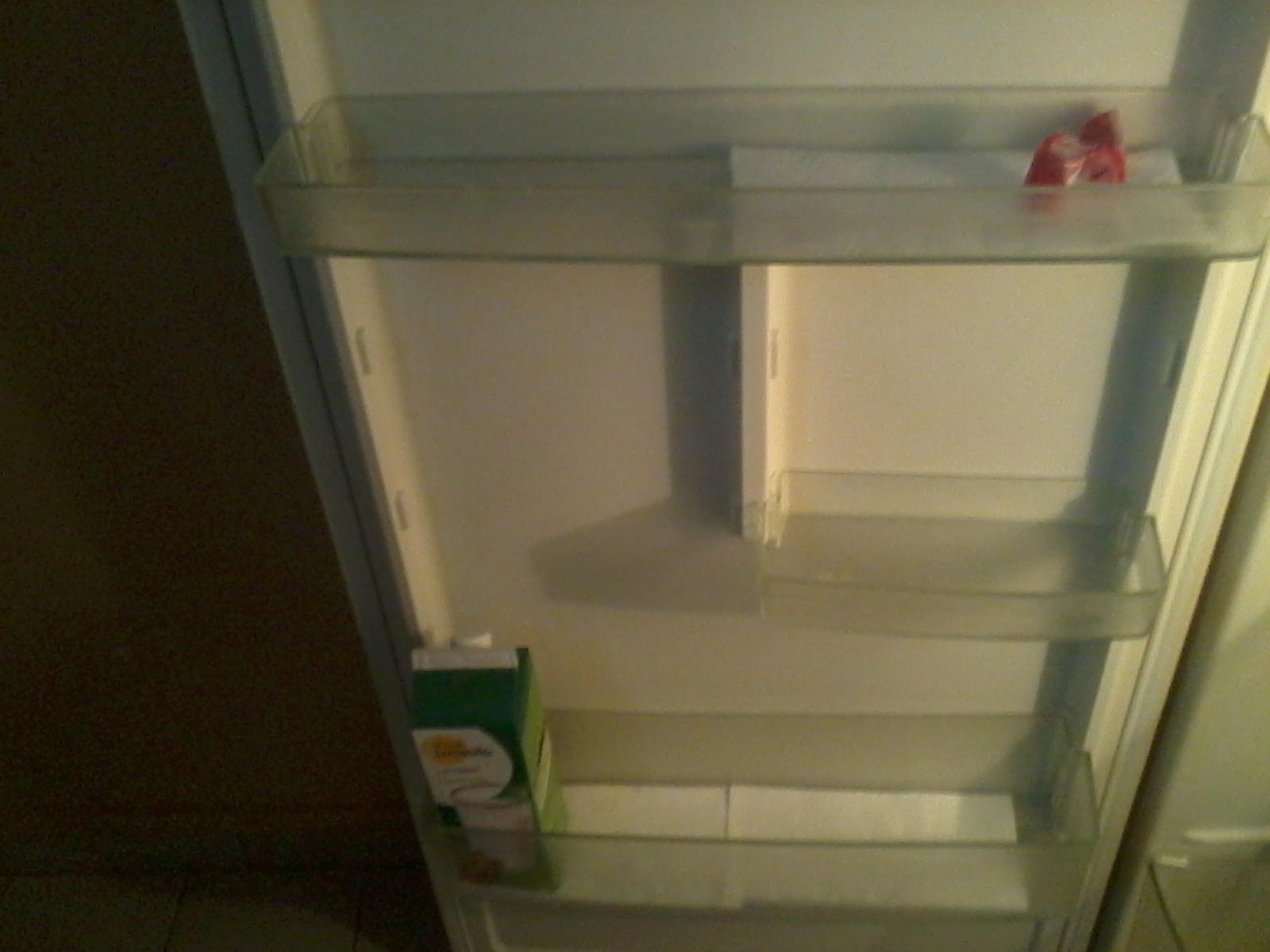 troc de troc echange mon grand frigo.voir annonce image 0