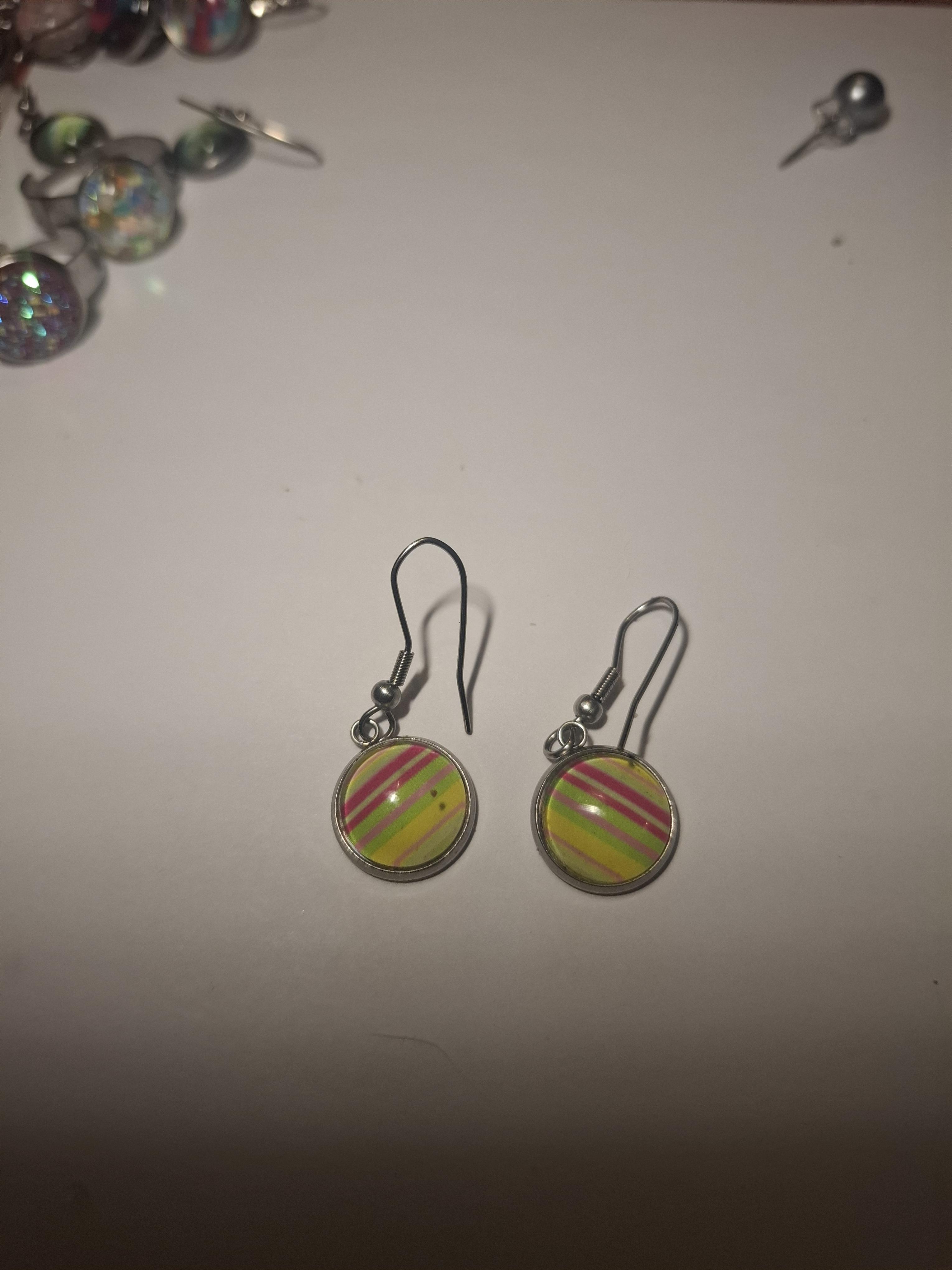 troc de troc boucles d'oreilles image 0
