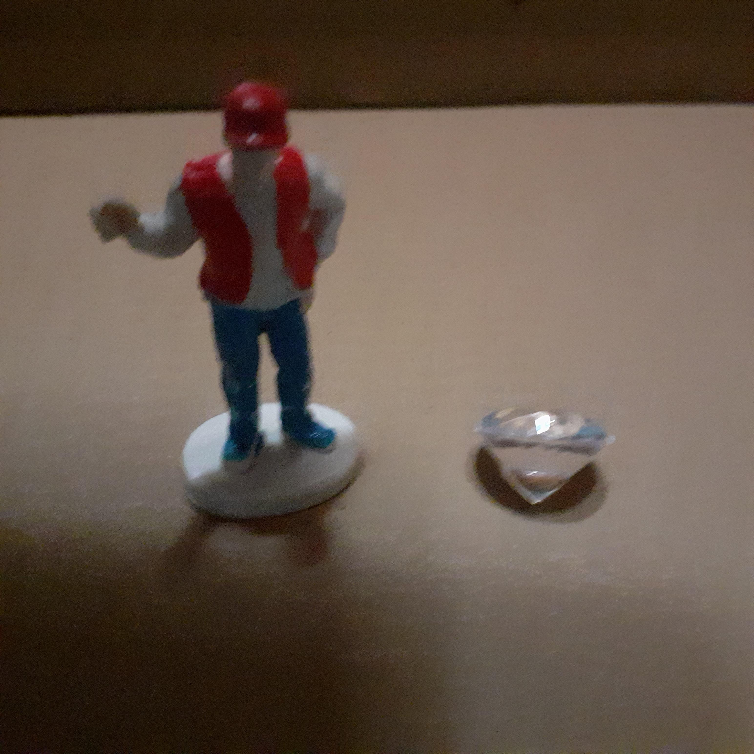 troc de troc petite figurine image 0