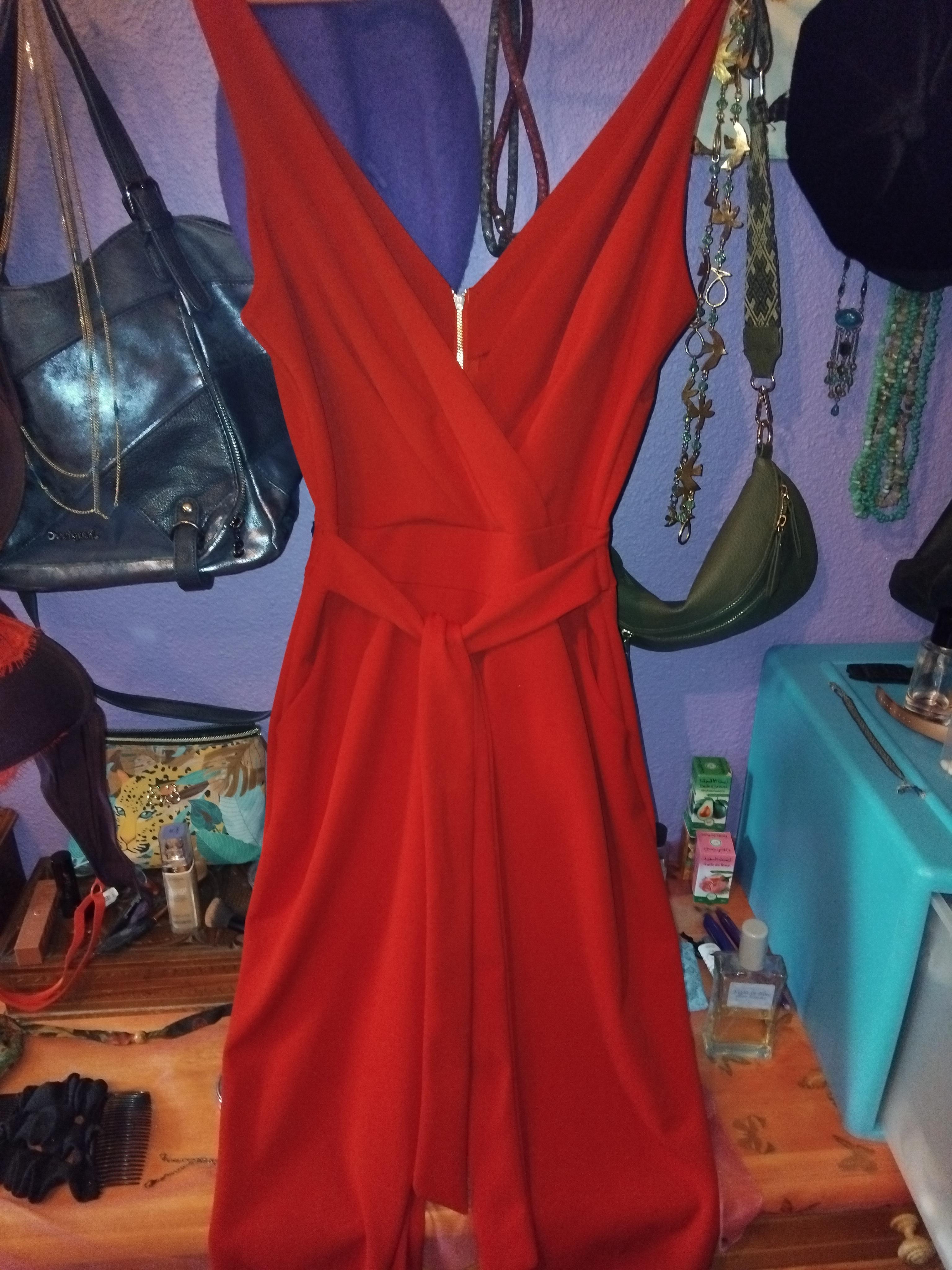 troc de troc combinaison xl rouge tbe image 2