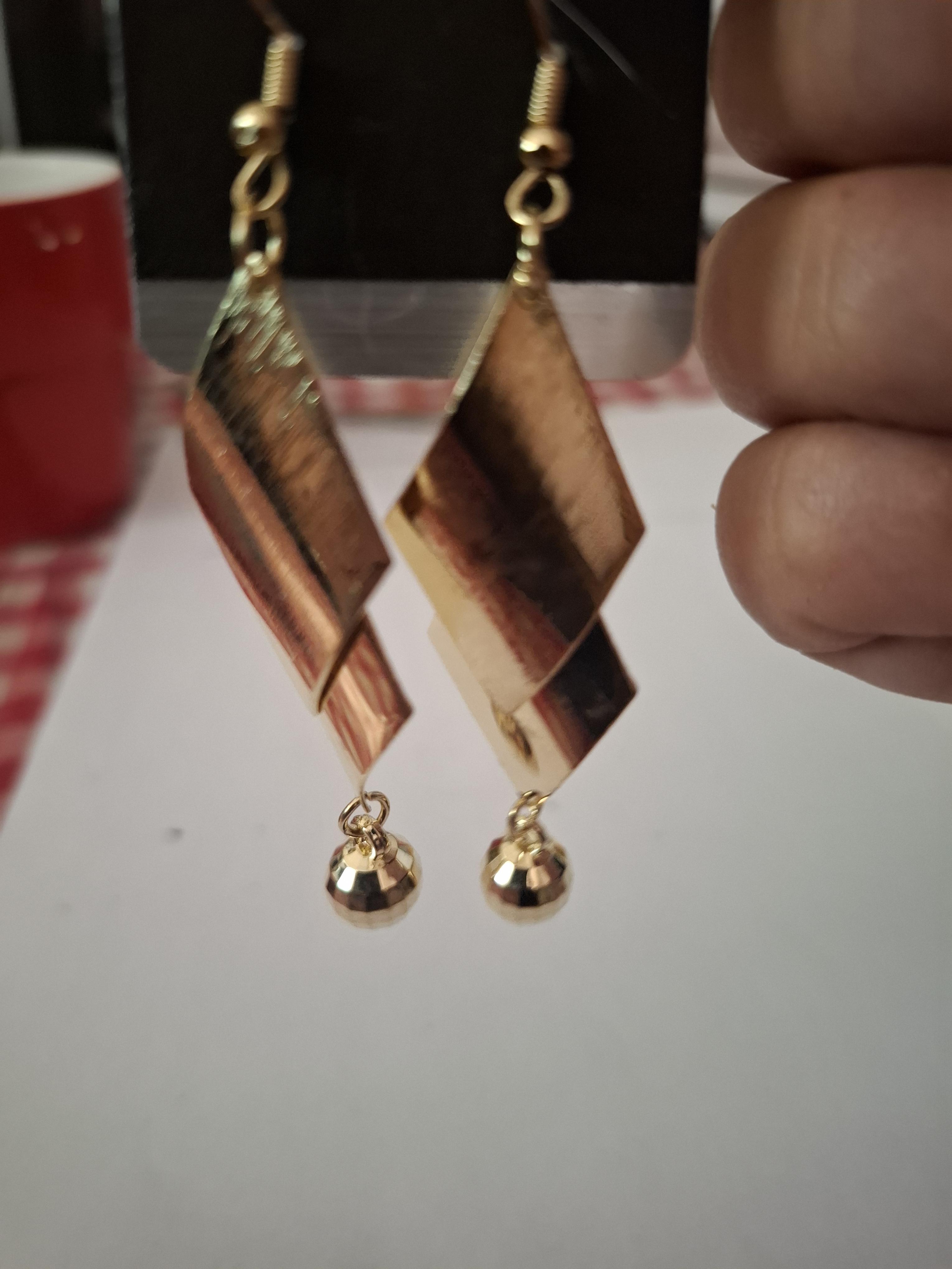 troc de troc reserve boucles d'oreilles image 0