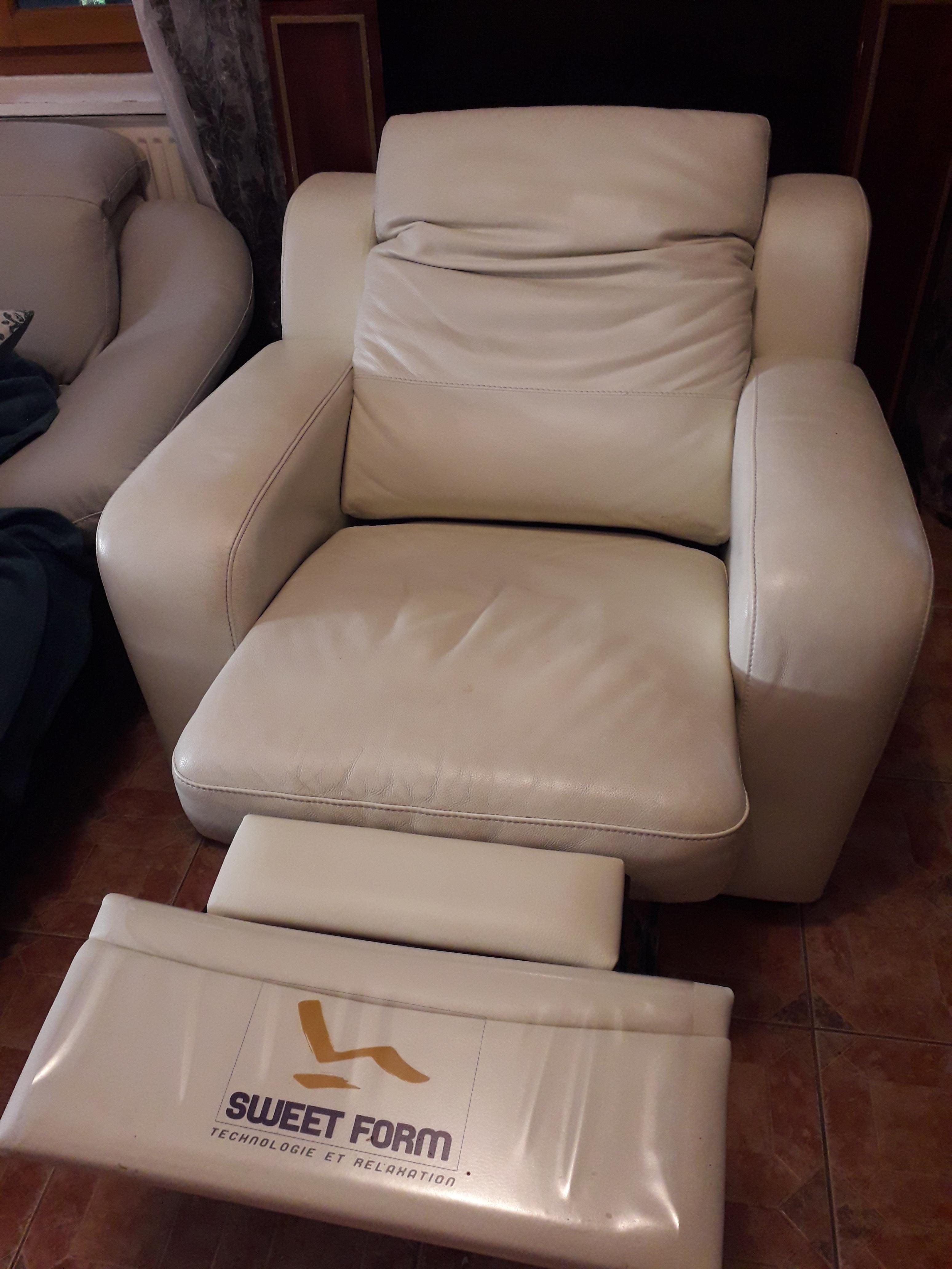 troc de troc fauteuil de relaxation en cuir blanc image 1