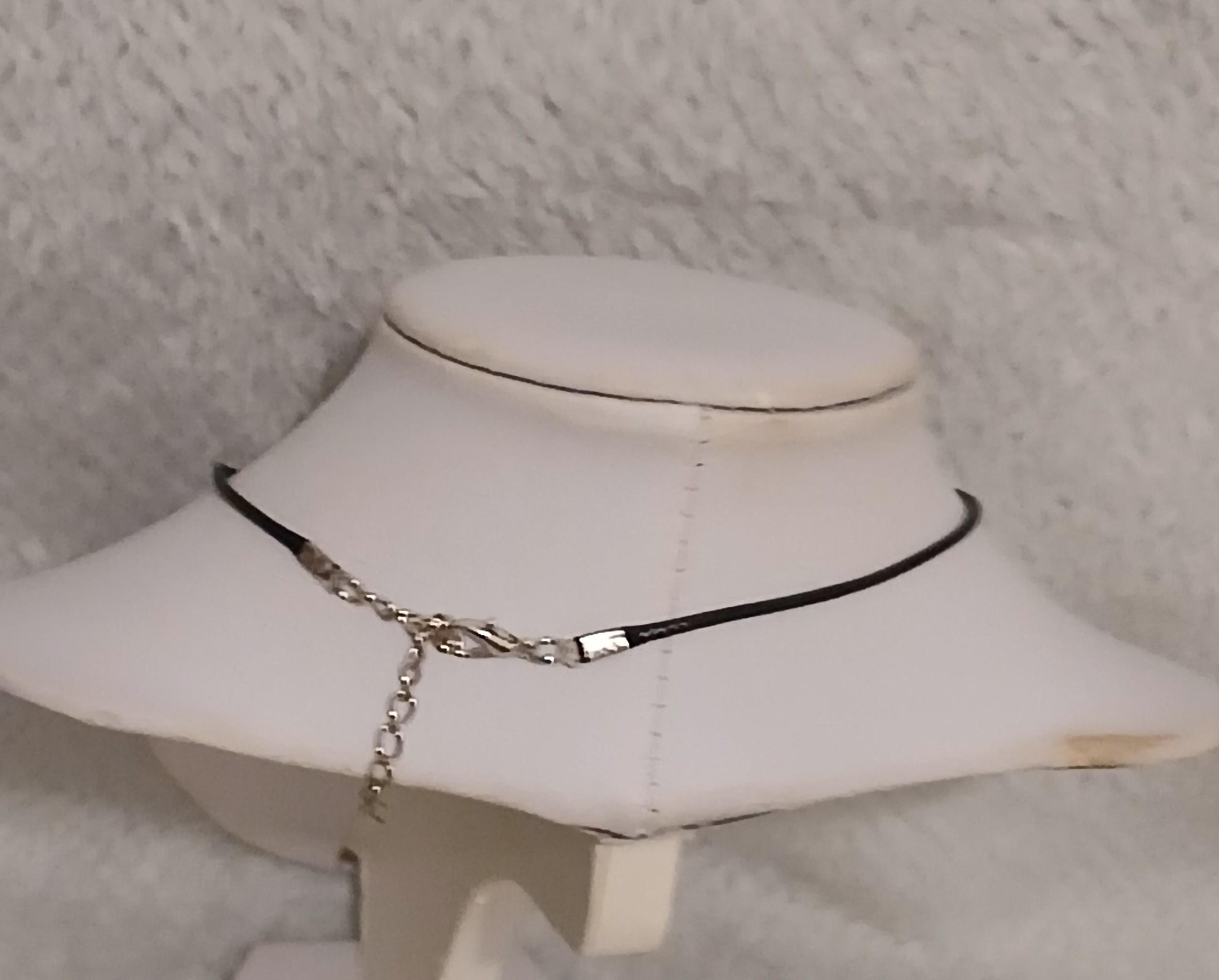 troc de troc reserver troqueuse  collier femme image 2