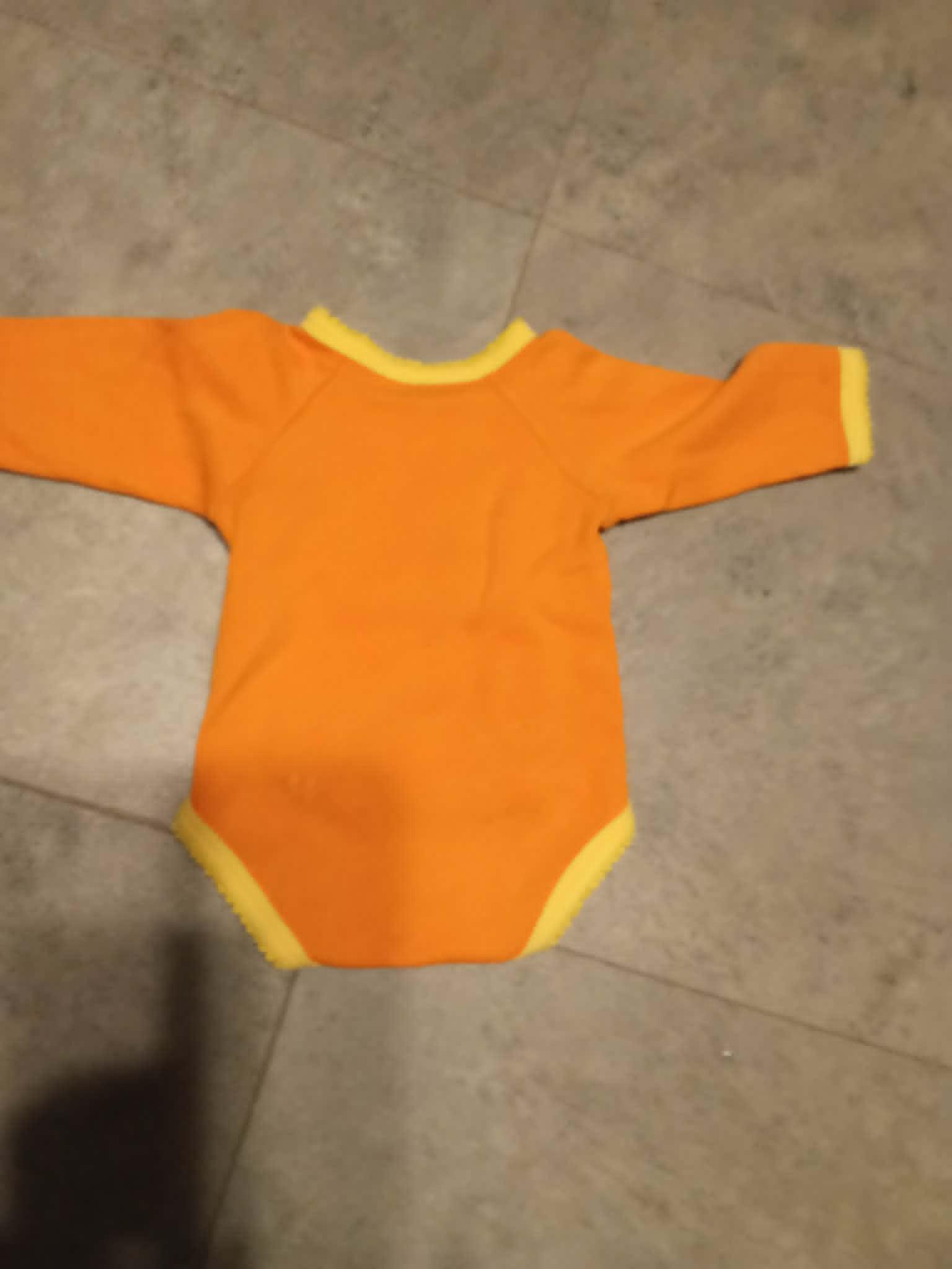 troc de troc body   1 mois  comme neuf image 1