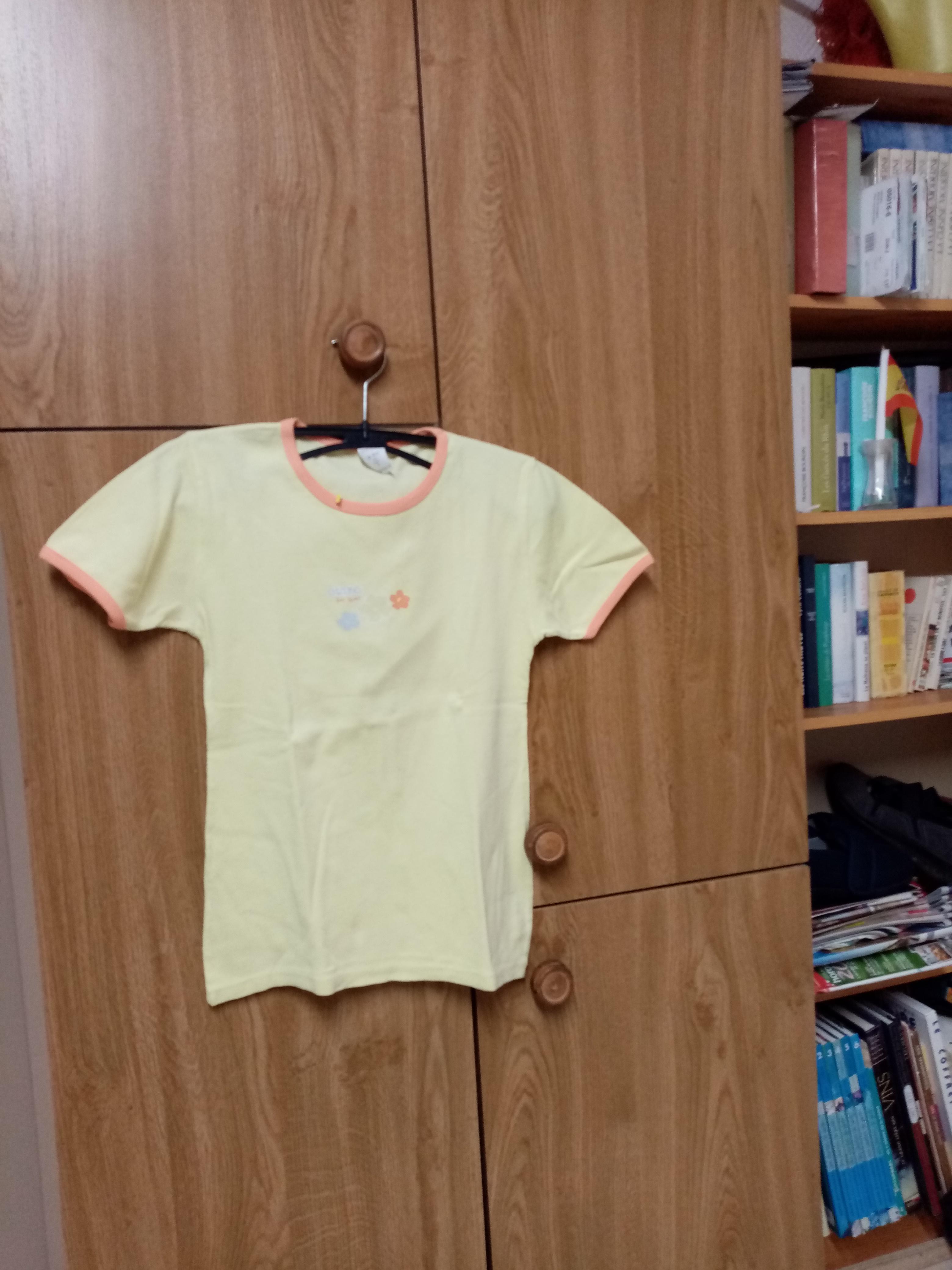 troc de troc tee-shirt jaune bordé orange marque influx 14 ans   3 noisettes image 0